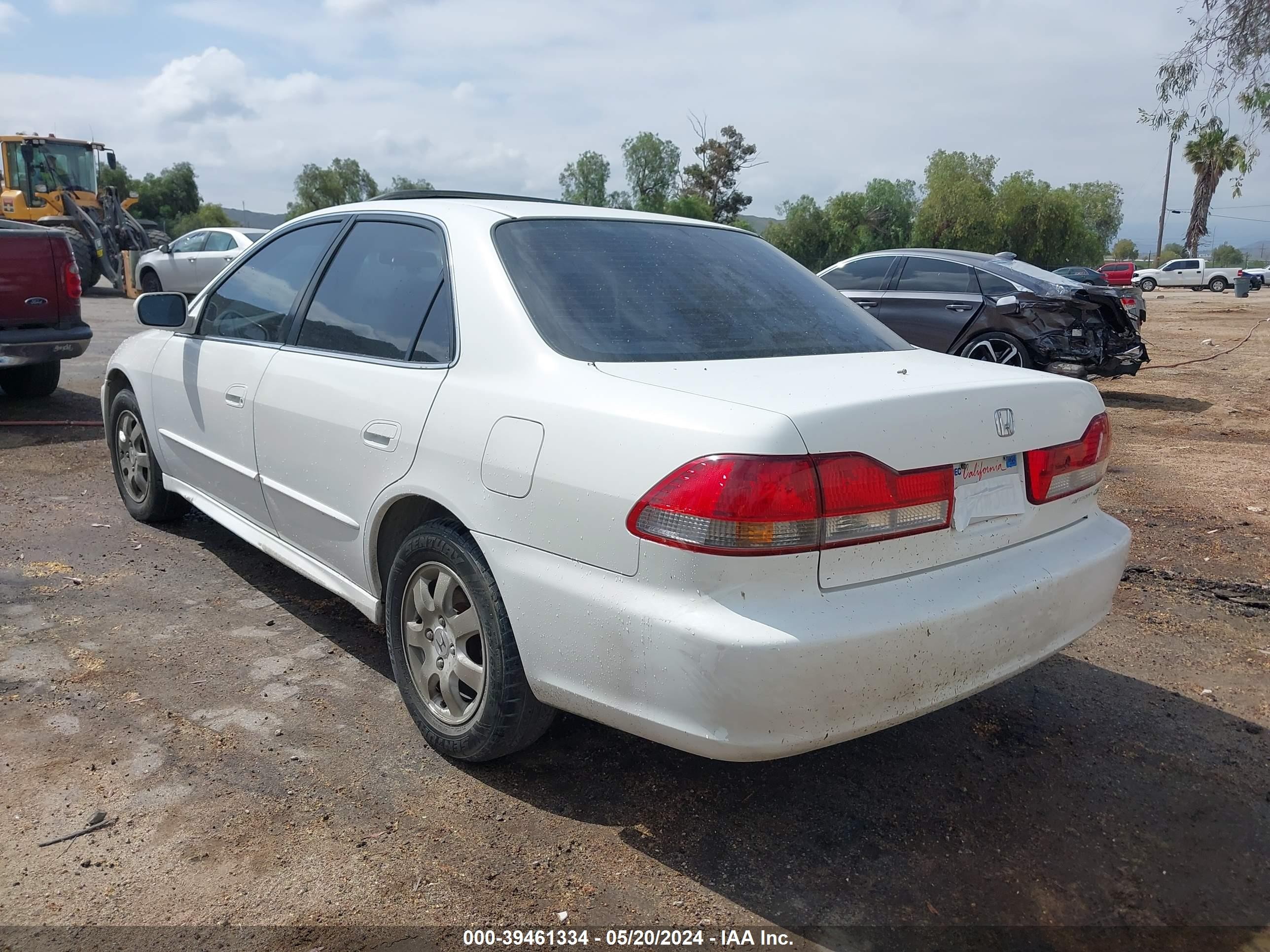 Photo 2 VIN: JHMCG66021C013186 - HONDA ACCORD 