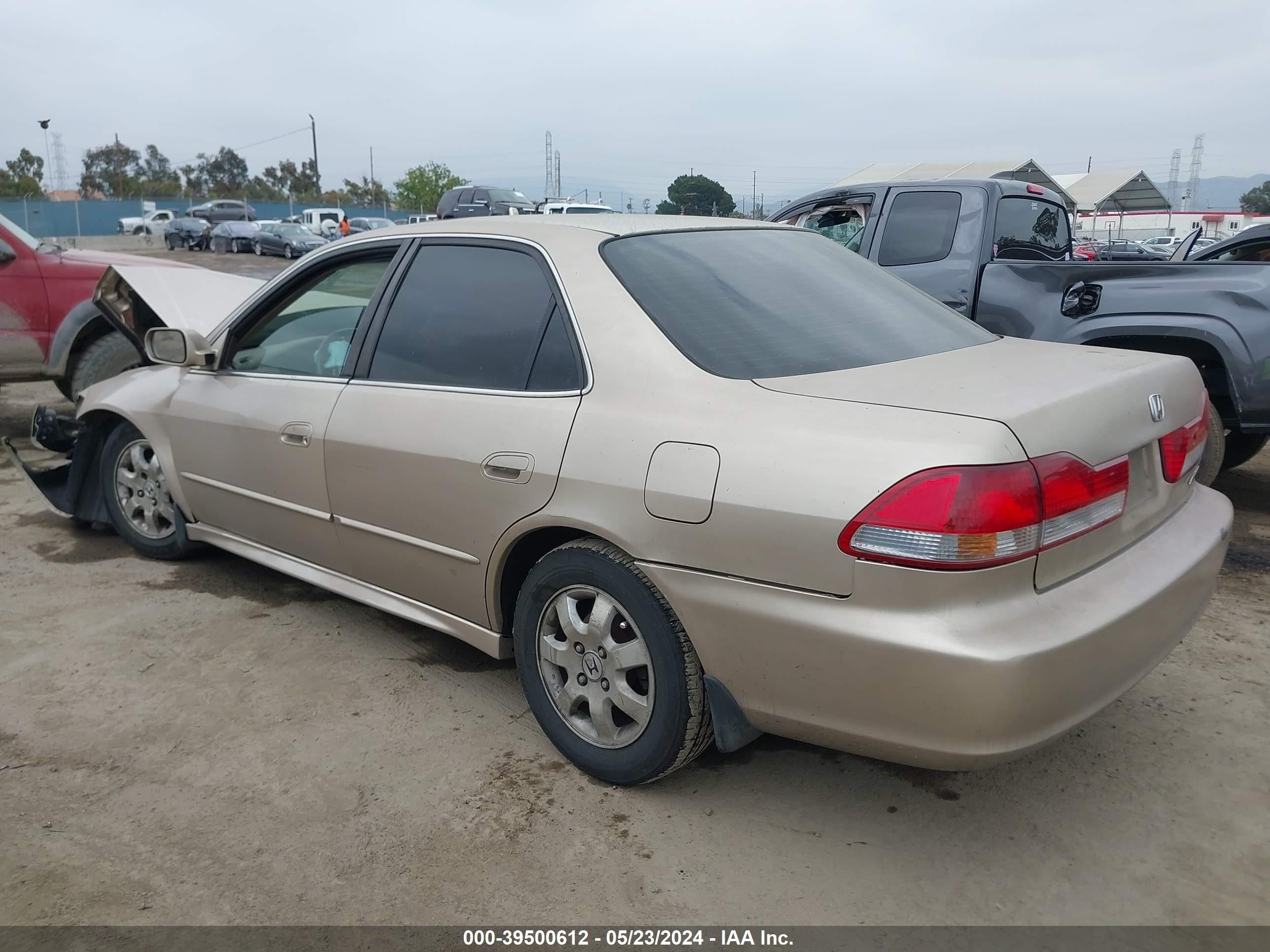 Photo 2 VIN: JHMCG66061C023994 - HONDA ACCORD 