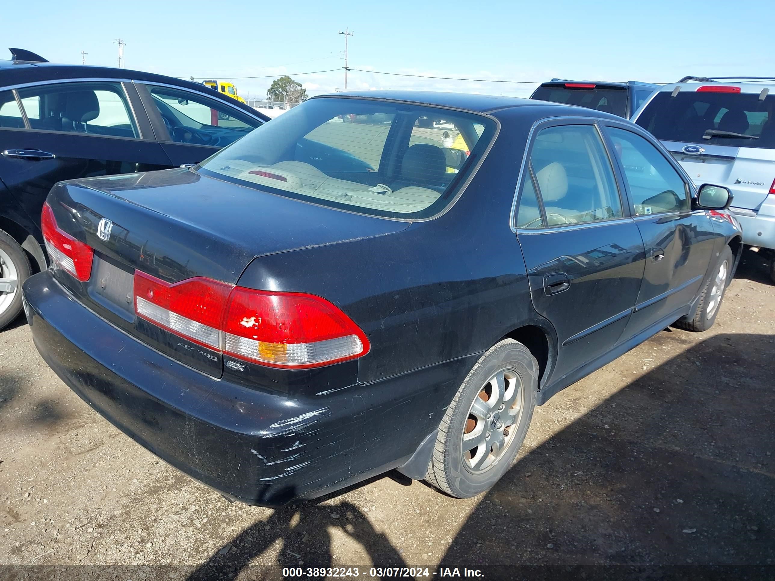 Photo 3 VIN: JHMCG66092C023165 - HONDA ACCORD 