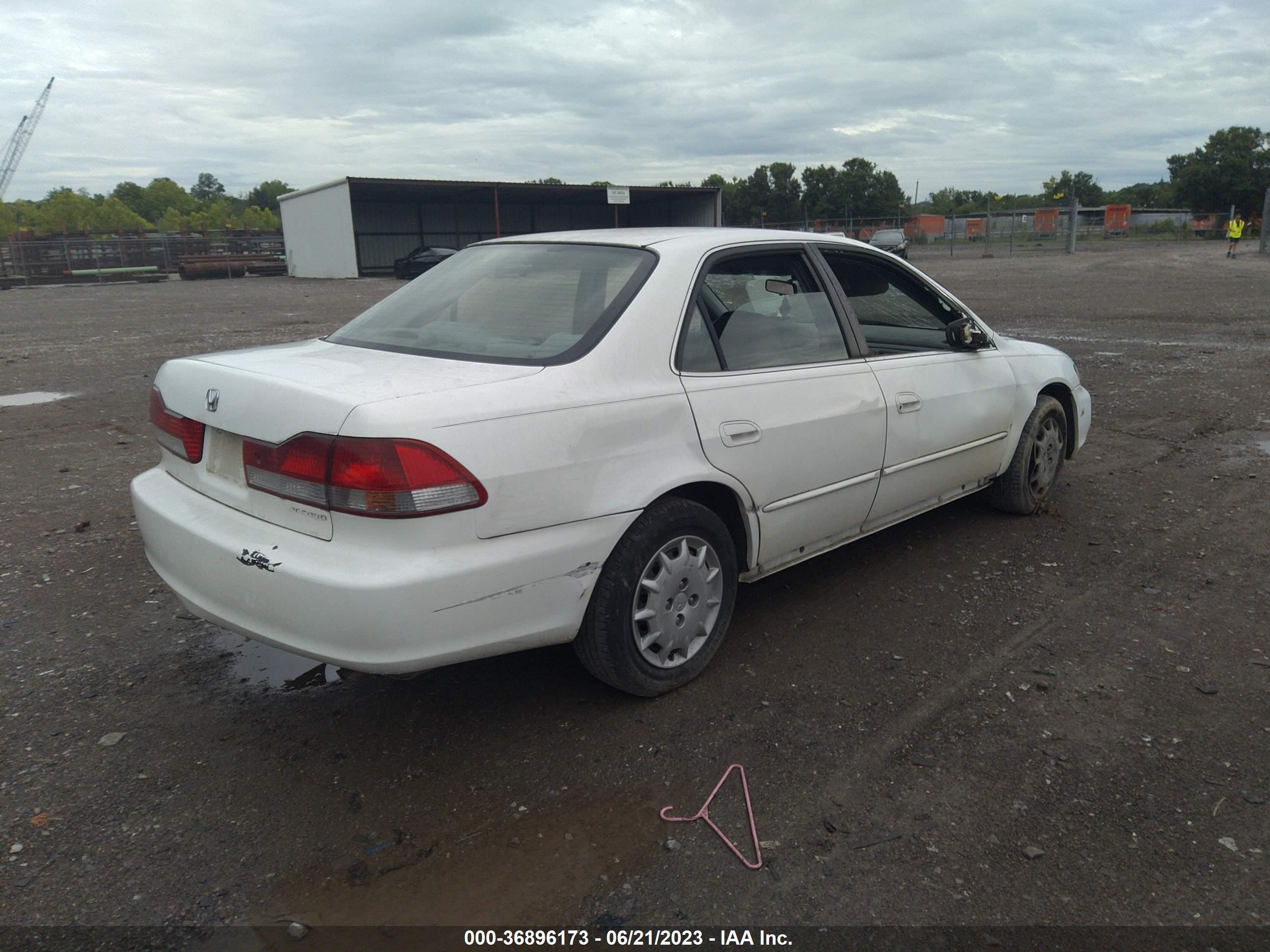 Photo 3 VIN: JHMCG66531C004590 - HONDA ACCORD 