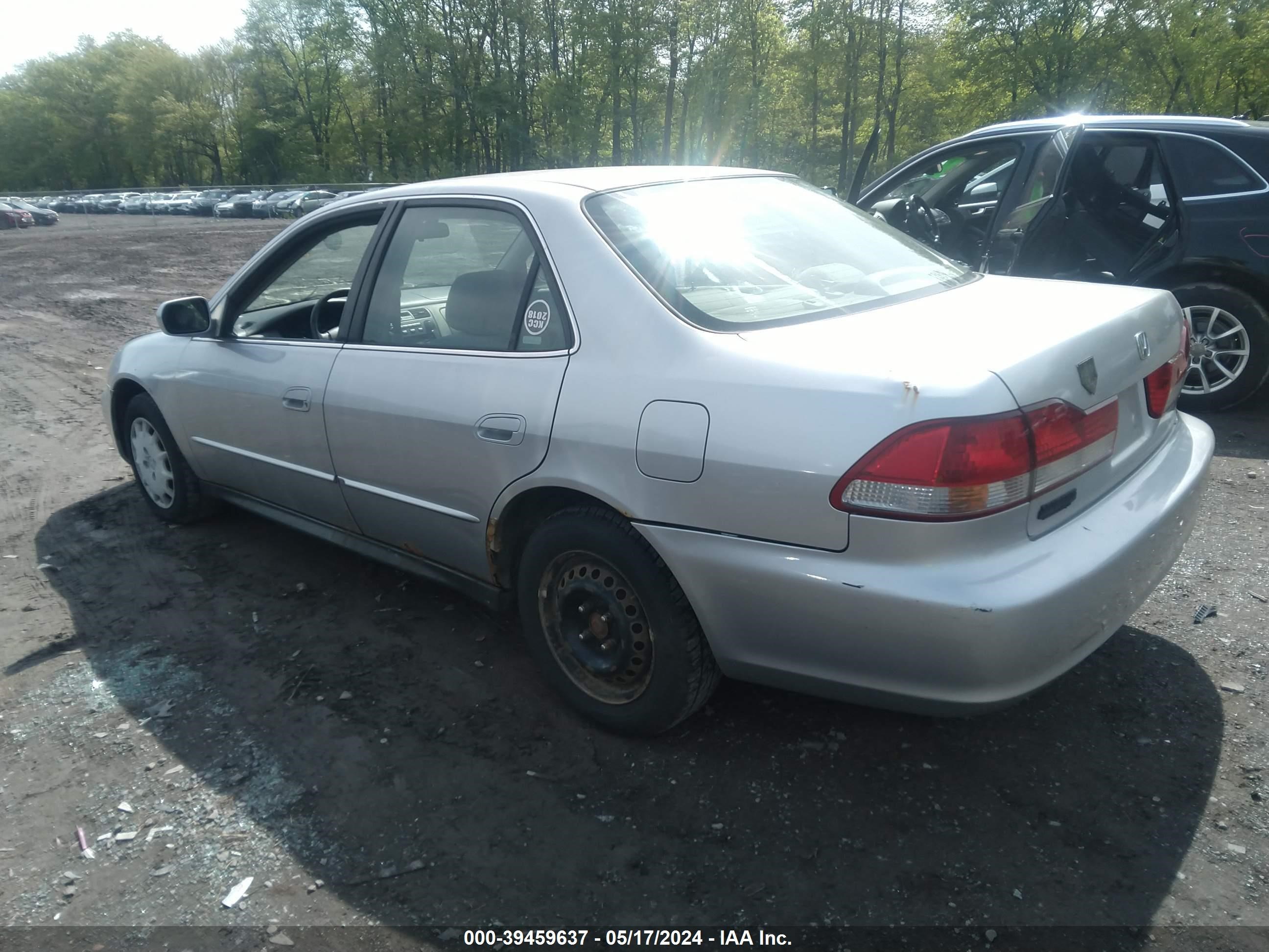 Photo 2 VIN: JHMCG66541C000743 - HONDA ACCORD 