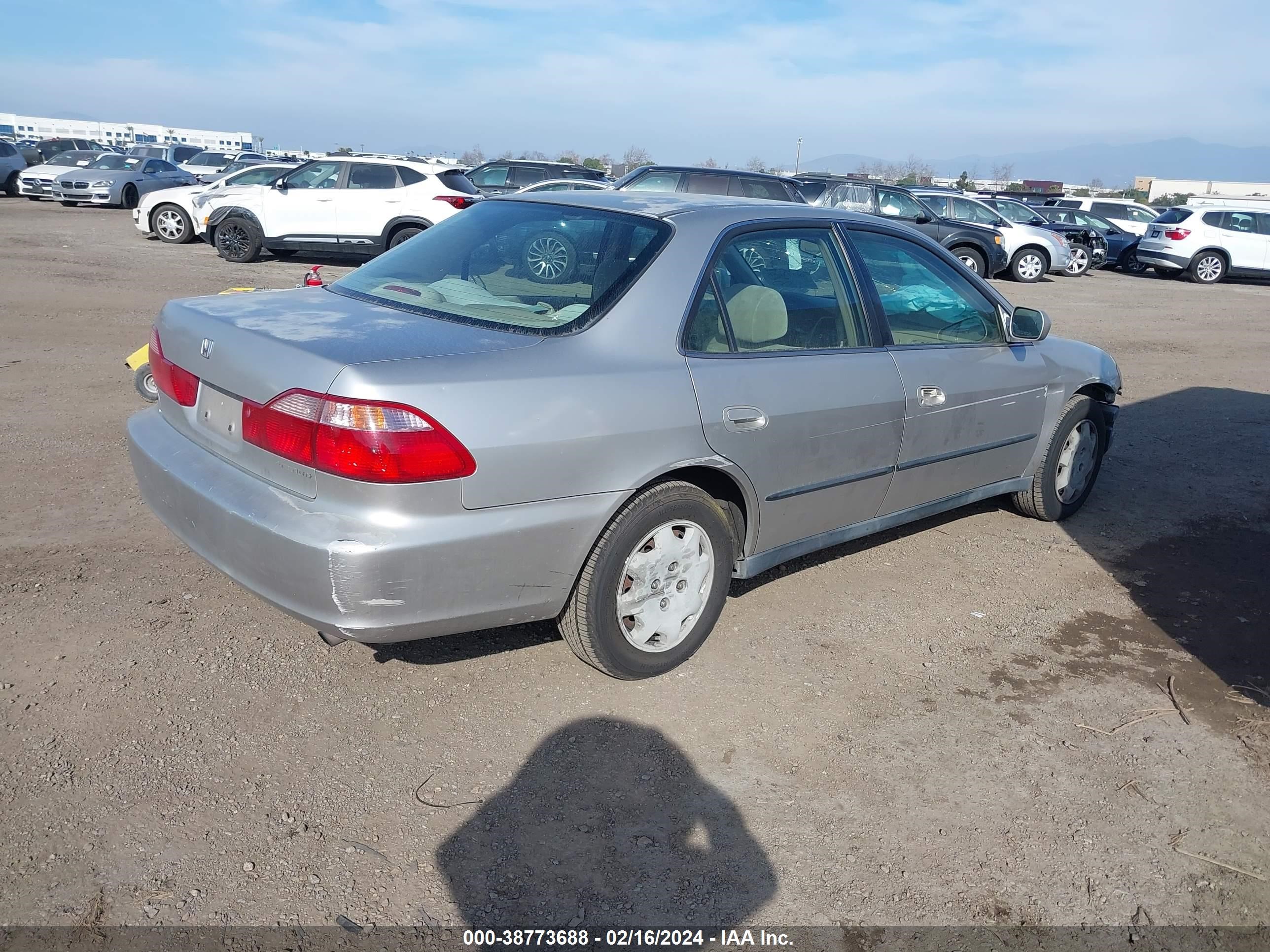 Photo 3 VIN: JHMCG6658XC012693 - HONDA ACCORD 