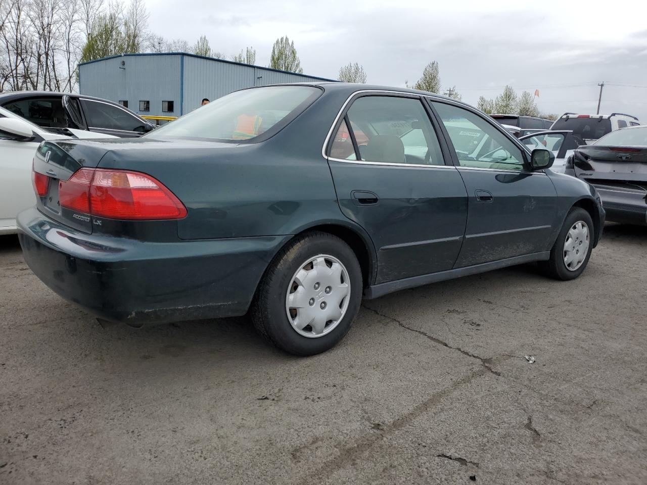 Photo 2 VIN: JHMCG6658XC014573 - HONDA ACCORD 