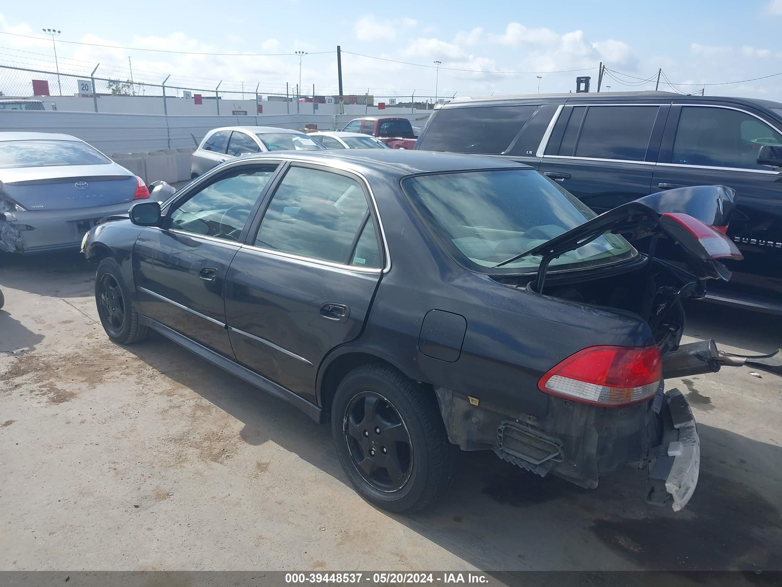 Photo 2 VIN: JHMCG66822C007640 - HONDA ACCORD 