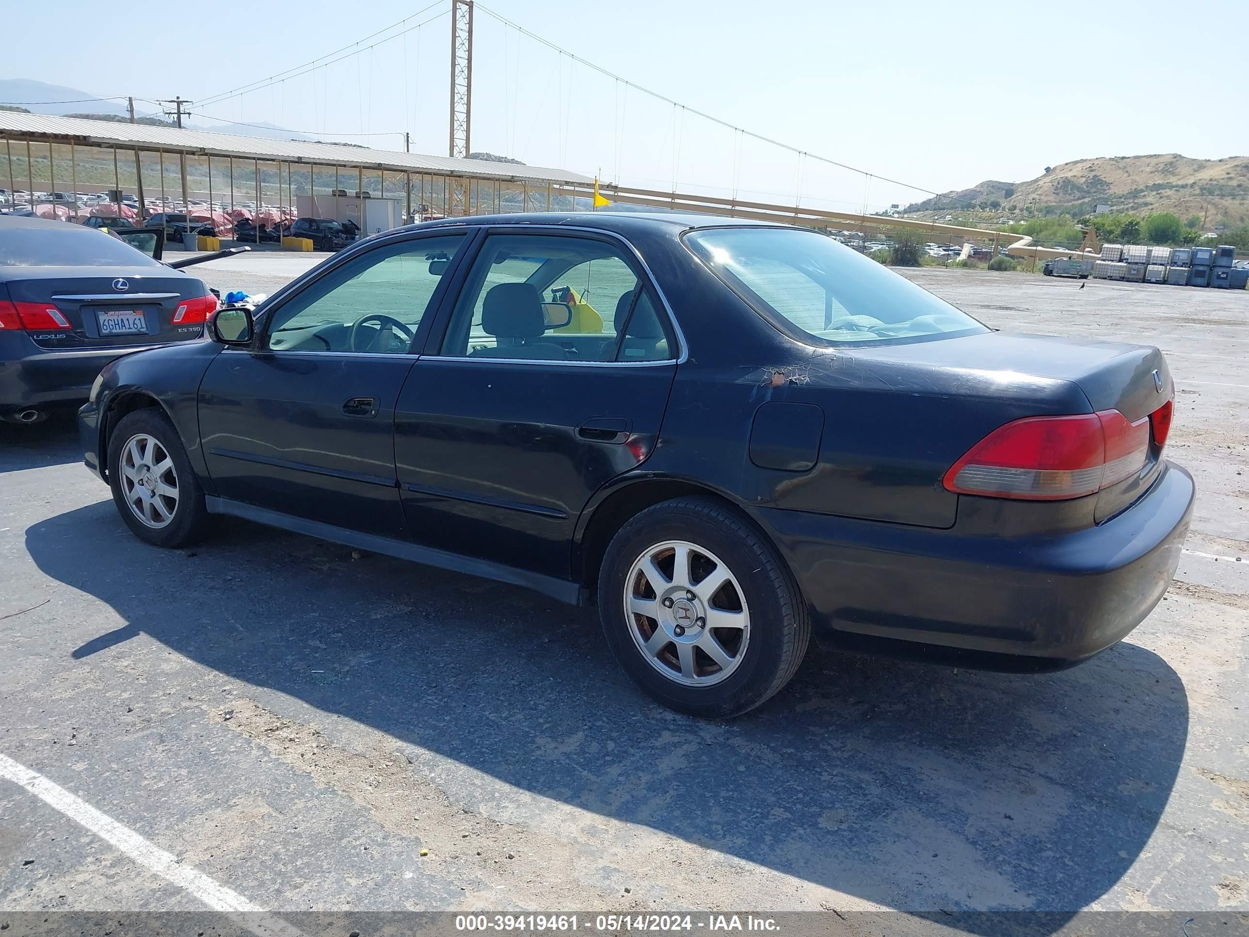 Photo 2 VIN: JHMCG668X2C010835 - HONDA ACCORD 