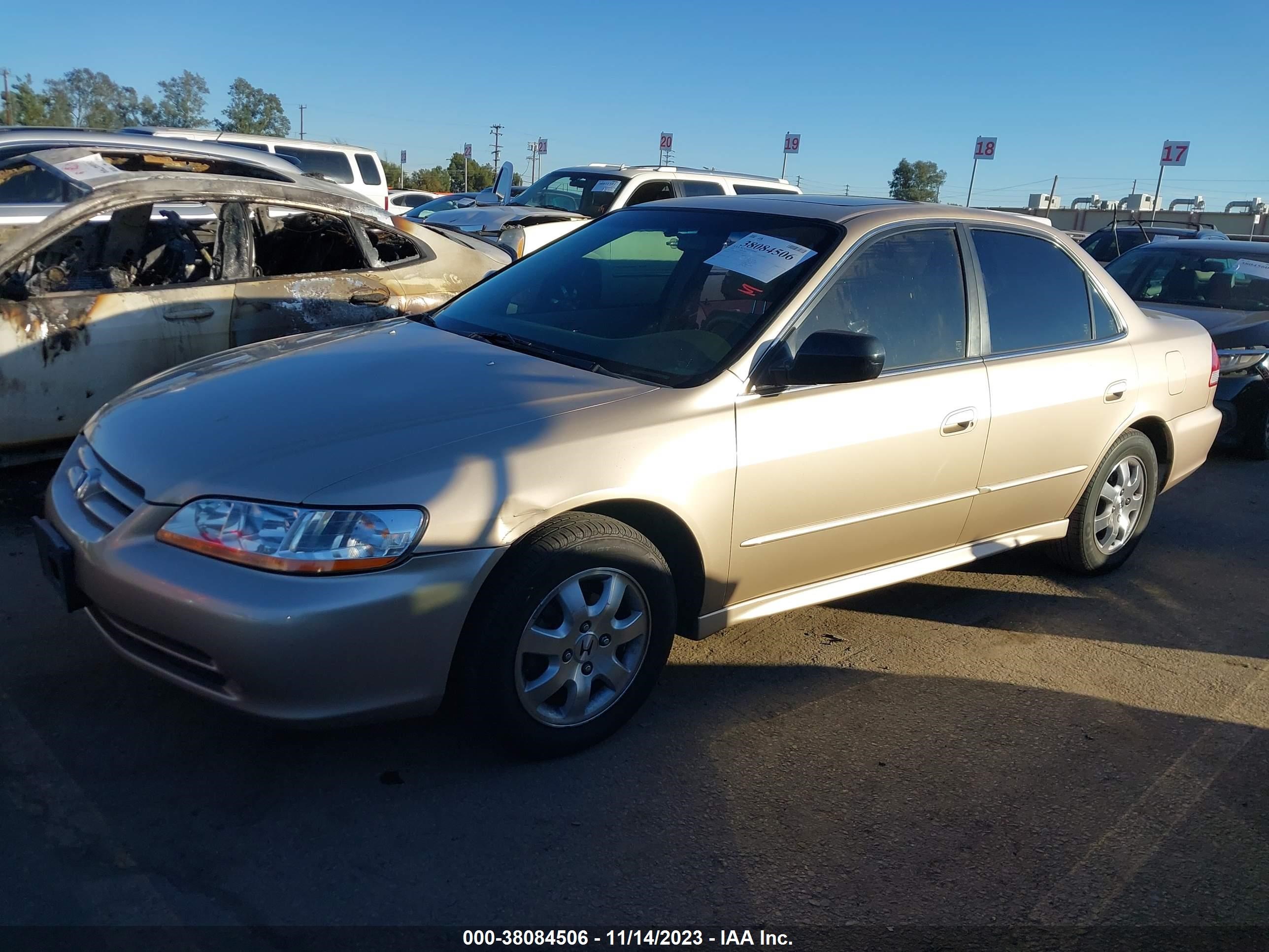 Photo 1 VIN: JHMCG668X2C029403 - HONDA ACCORD 