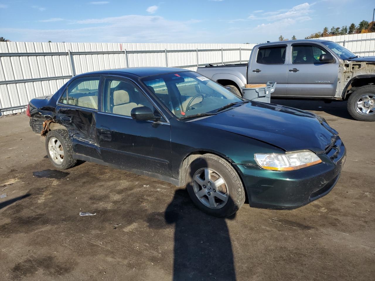 Photo 3 VIN: JHMCG669XYC017043 - HONDA ACCORD 