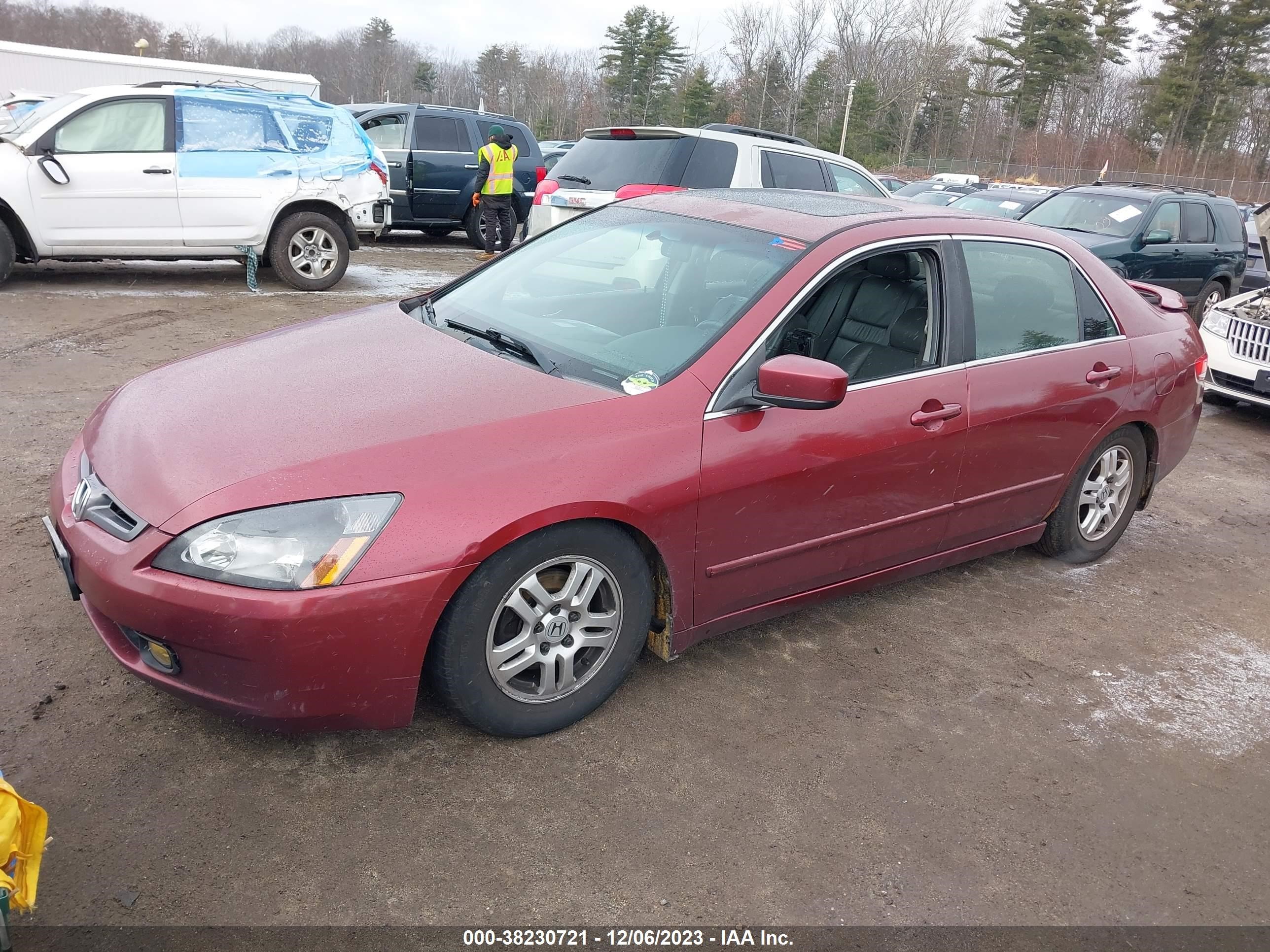 Photo 1 VIN: JHMCM556X3C060638 - HONDA ACCORD 