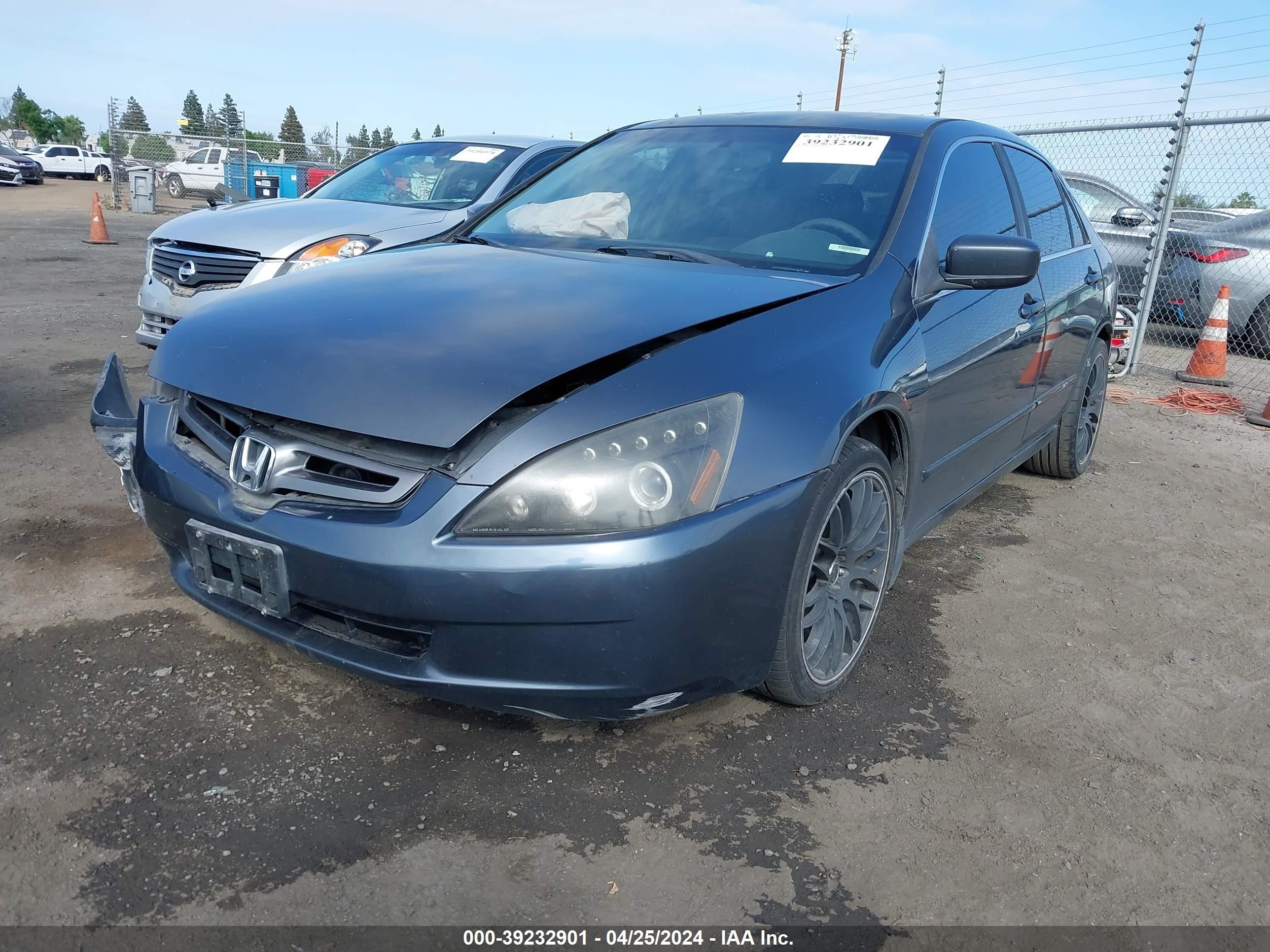 Photo 1 VIN: JHMCM56323C043742 - HONDA ACCORD 