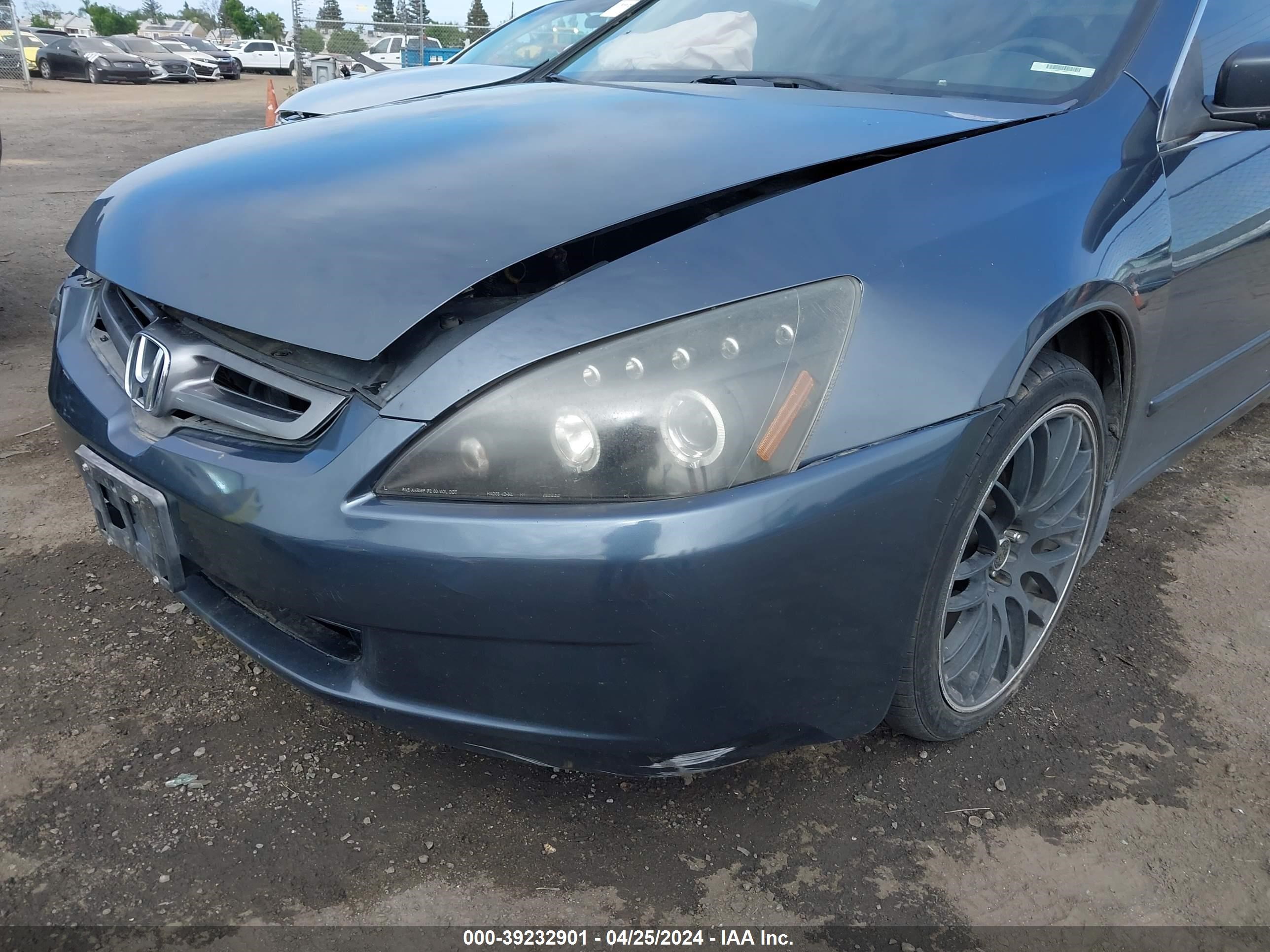 Photo 12 VIN: JHMCM56323C043742 - HONDA ACCORD 