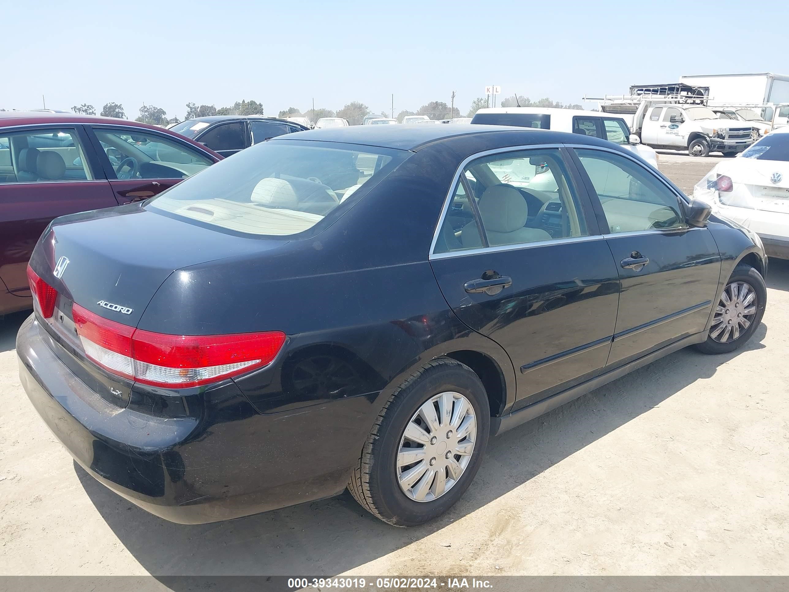 Photo 3 VIN: JHMCM56323C045796 - HONDA ACCORD 