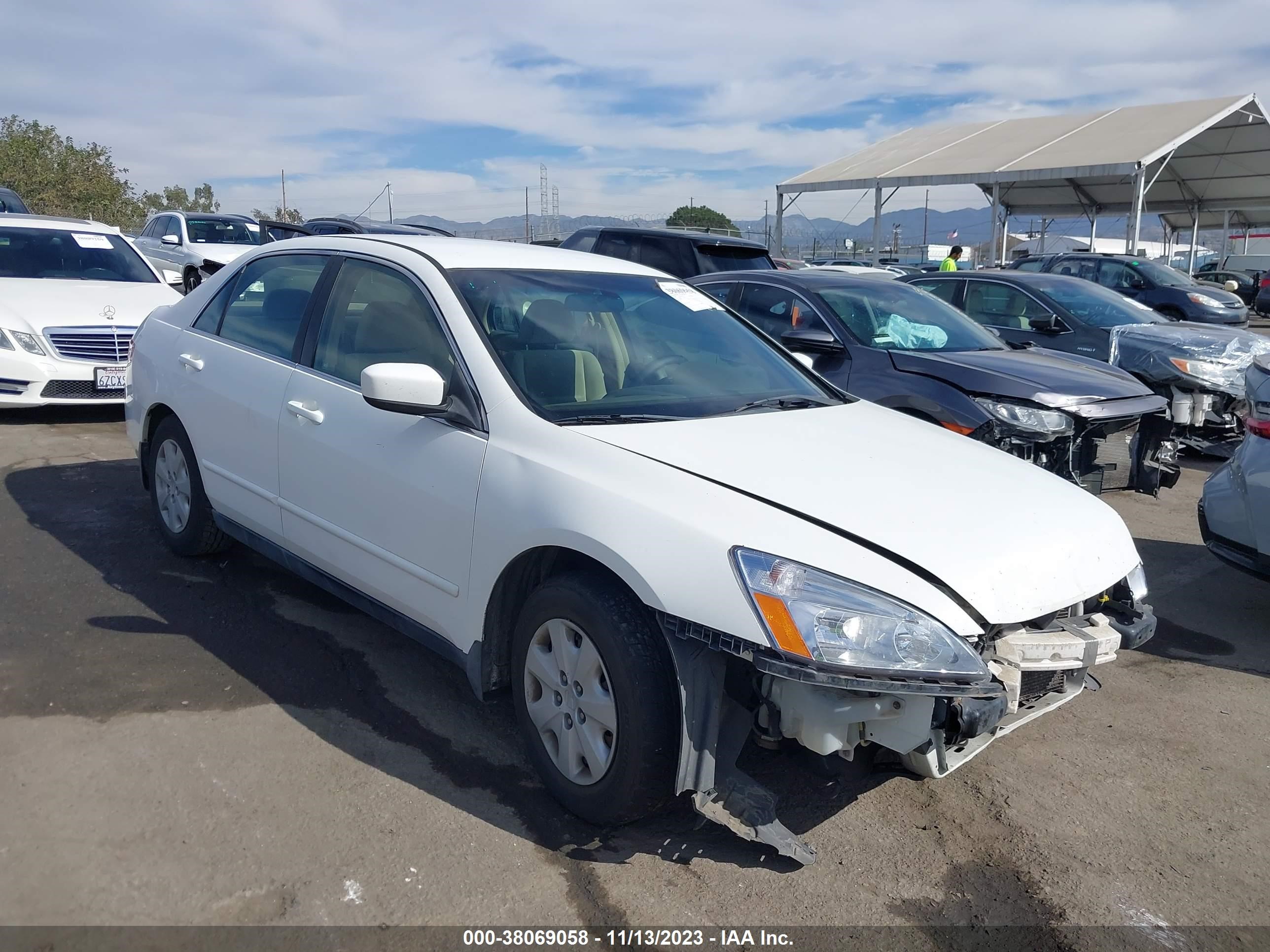 Photo 0 VIN: JHMCM56324C021466 - HONDA ACCORD 