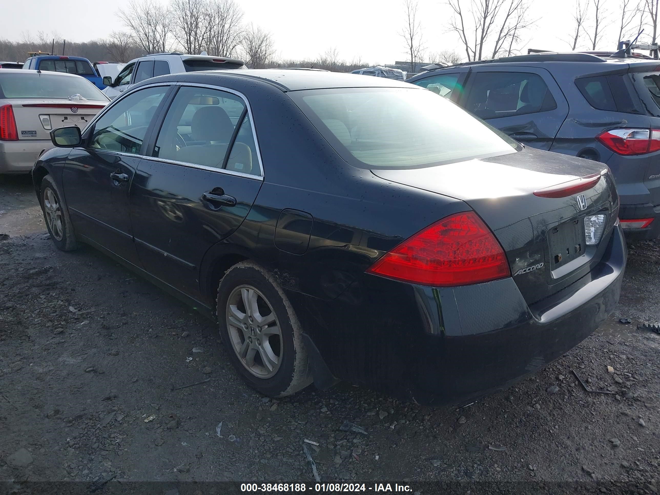 Photo 2 VIN: JHMCM56327C009239 - HONDA ACCORD 