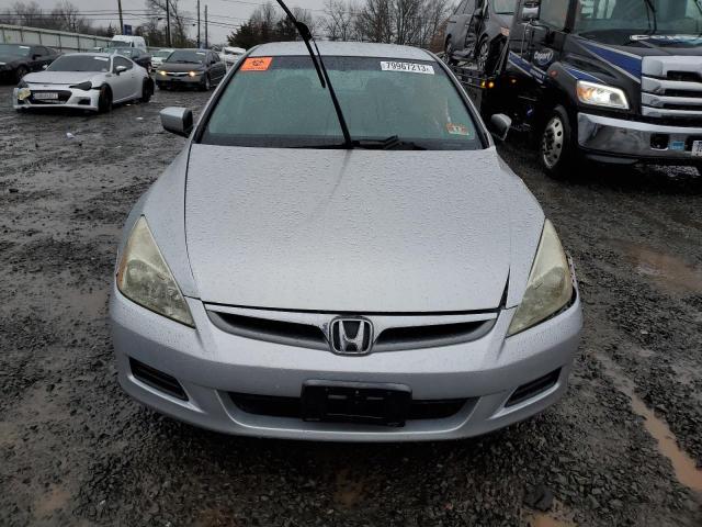 Photo 4 VIN: JHMCM56327C011217 - HONDA ACCORD 