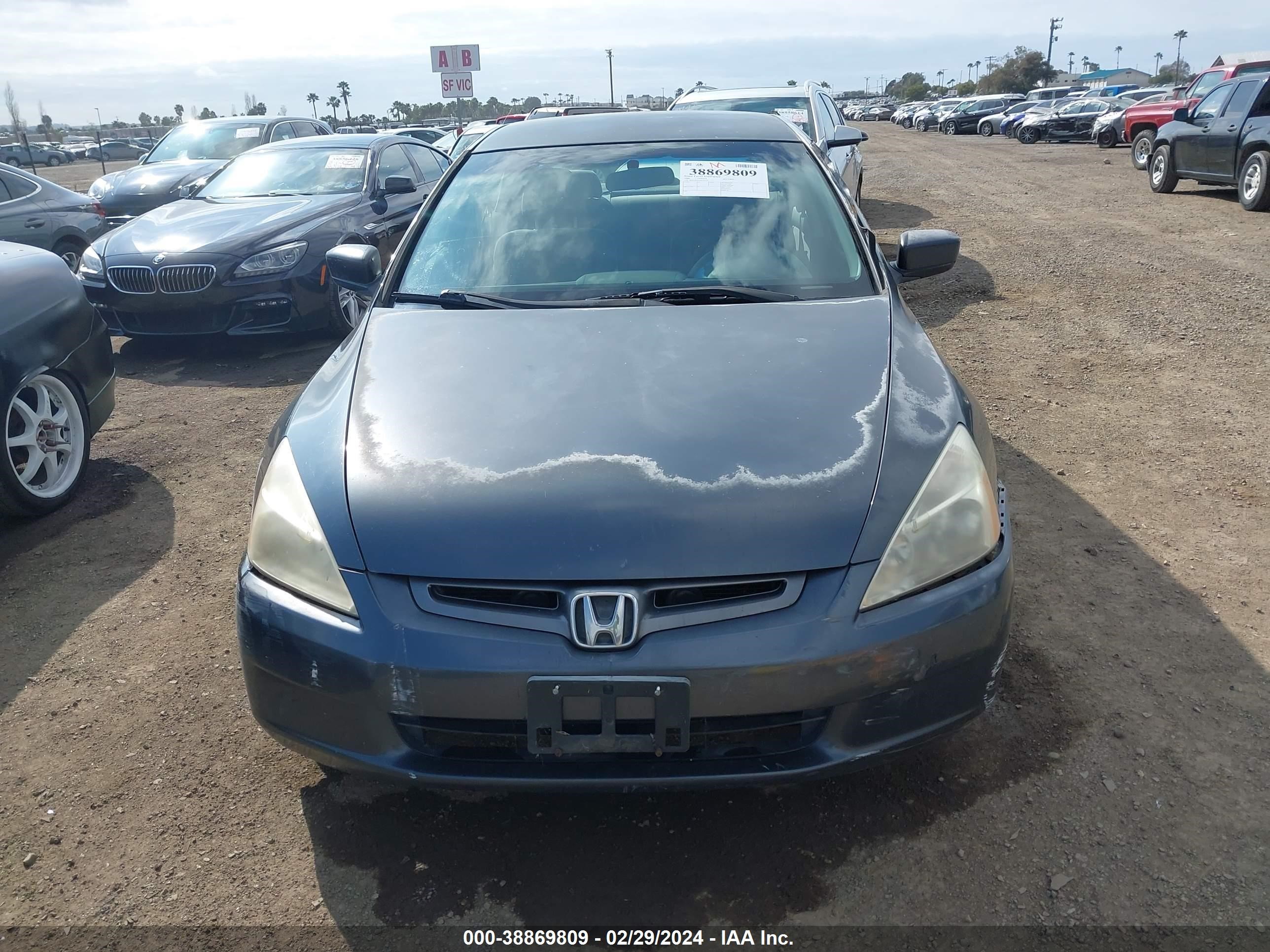 Photo 11 VIN: JHMCM56344C024112 - HONDA ACCORD 