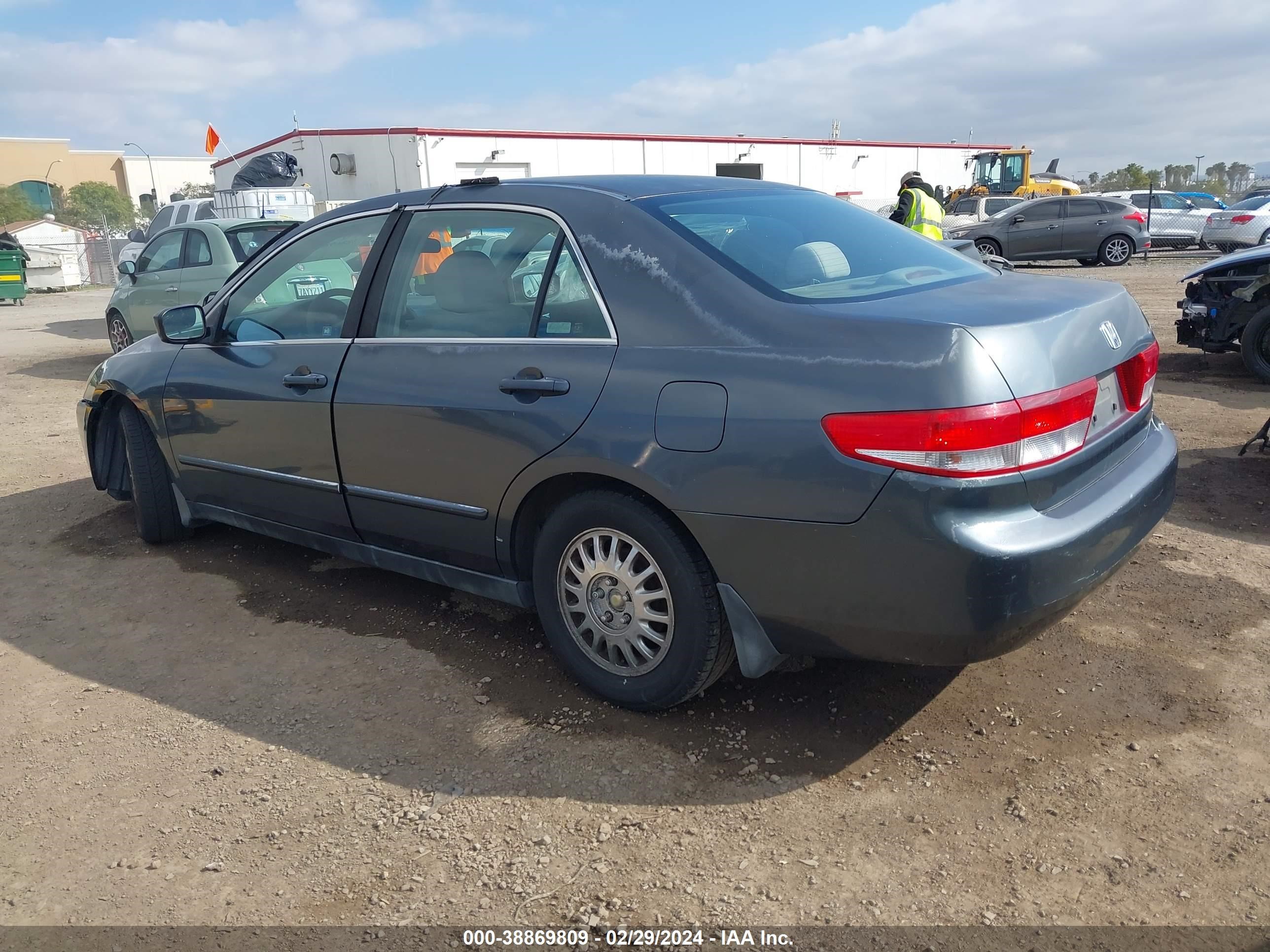 Photo 2 VIN: JHMCM56344C024112 - HONDA ACCORD 