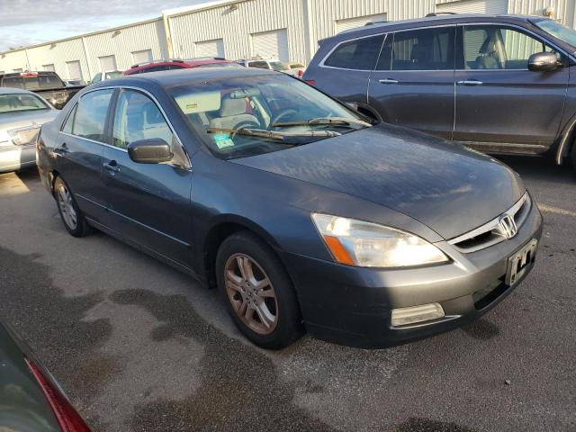 Photo 3 VIN: JHMCM56347C011817 - HONDA ACCORD SE 