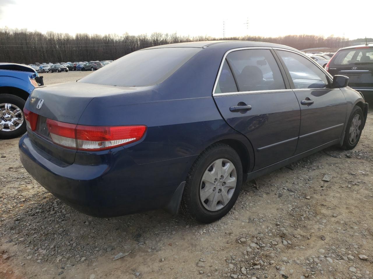 Photo 2 VIN: JHMCM56363C020593 - HONDA ACCORD 