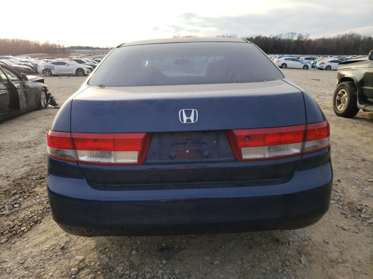 Photo 5 VIN: JHMCM56363C020593 - HONDA ACCORD 