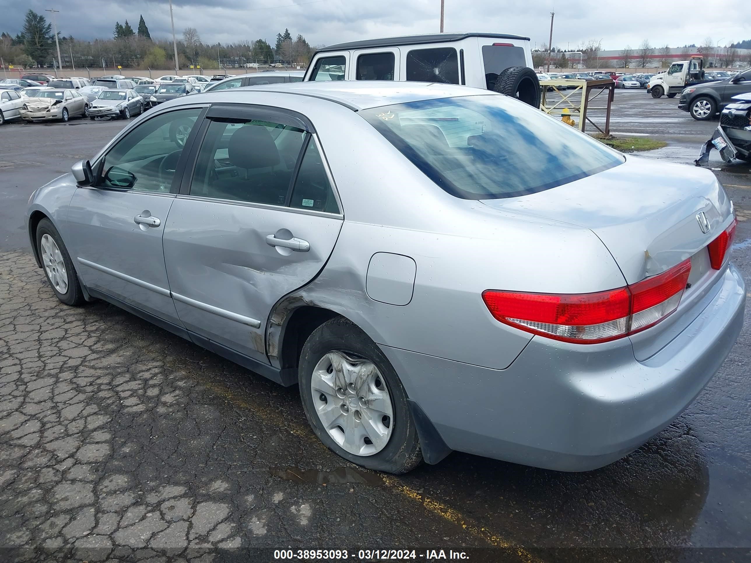 Photo 2 VIN: JHMCM56363C049527 - HONDA ACCORD 