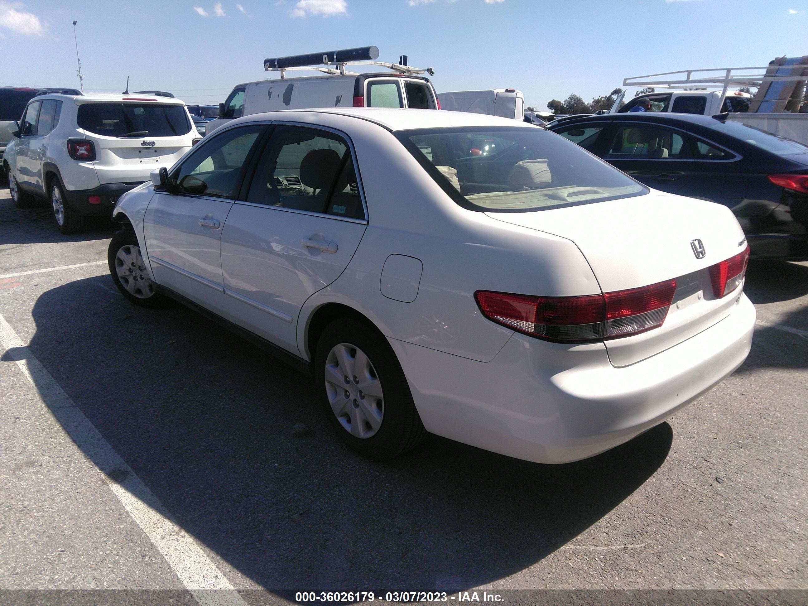 Photo 2 VIN: JHMCM56374C037470 - HONDA ACCORD 