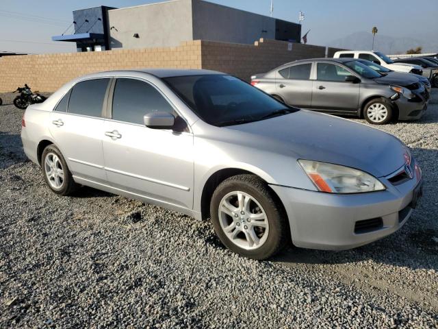 Photo 3 VIN: JHMCM56387C026143 - HONDA ACCORD 