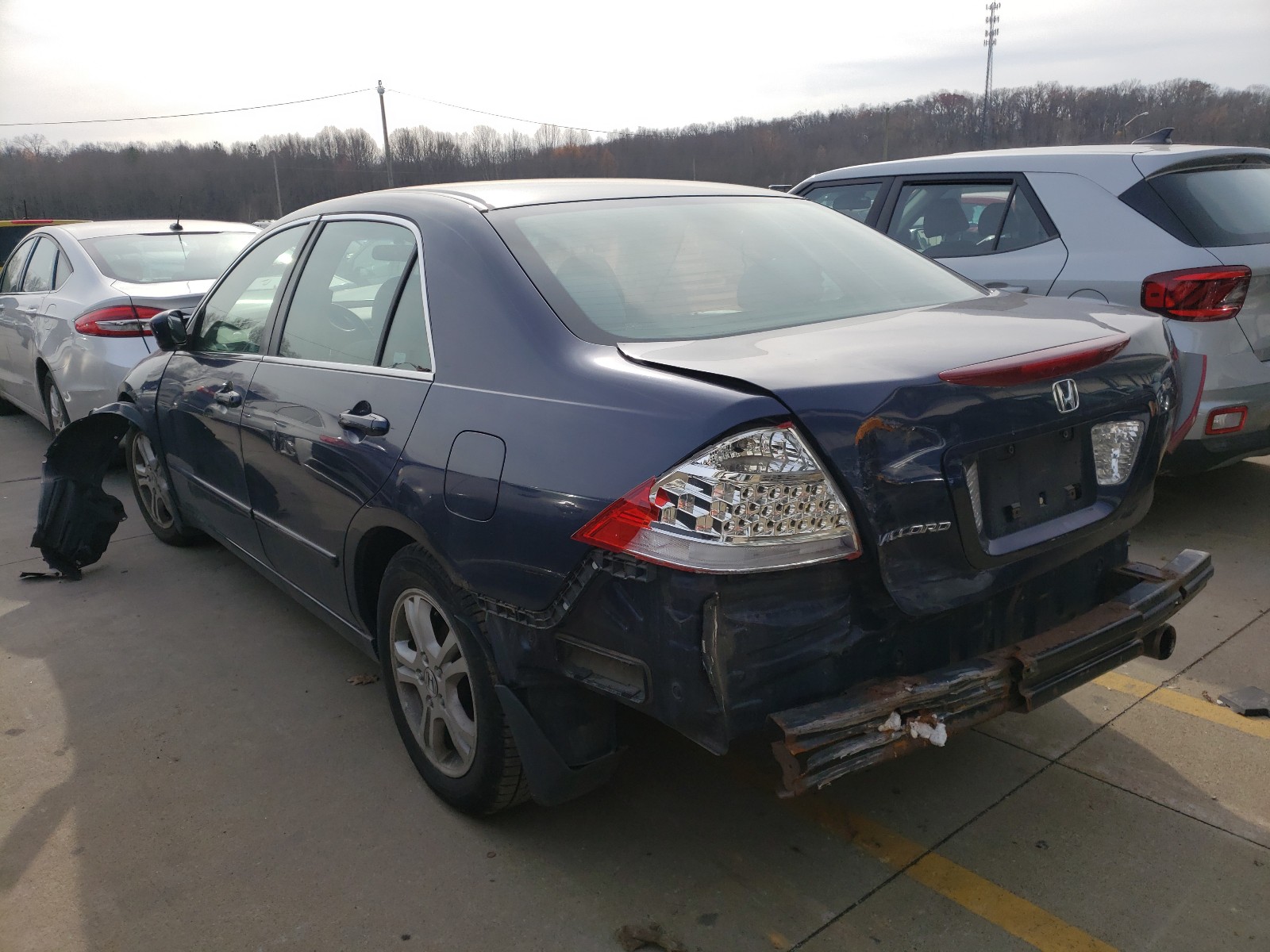 Photo 2 VIN: JHMCM56397C008850 - HONDA ACCORD SE 