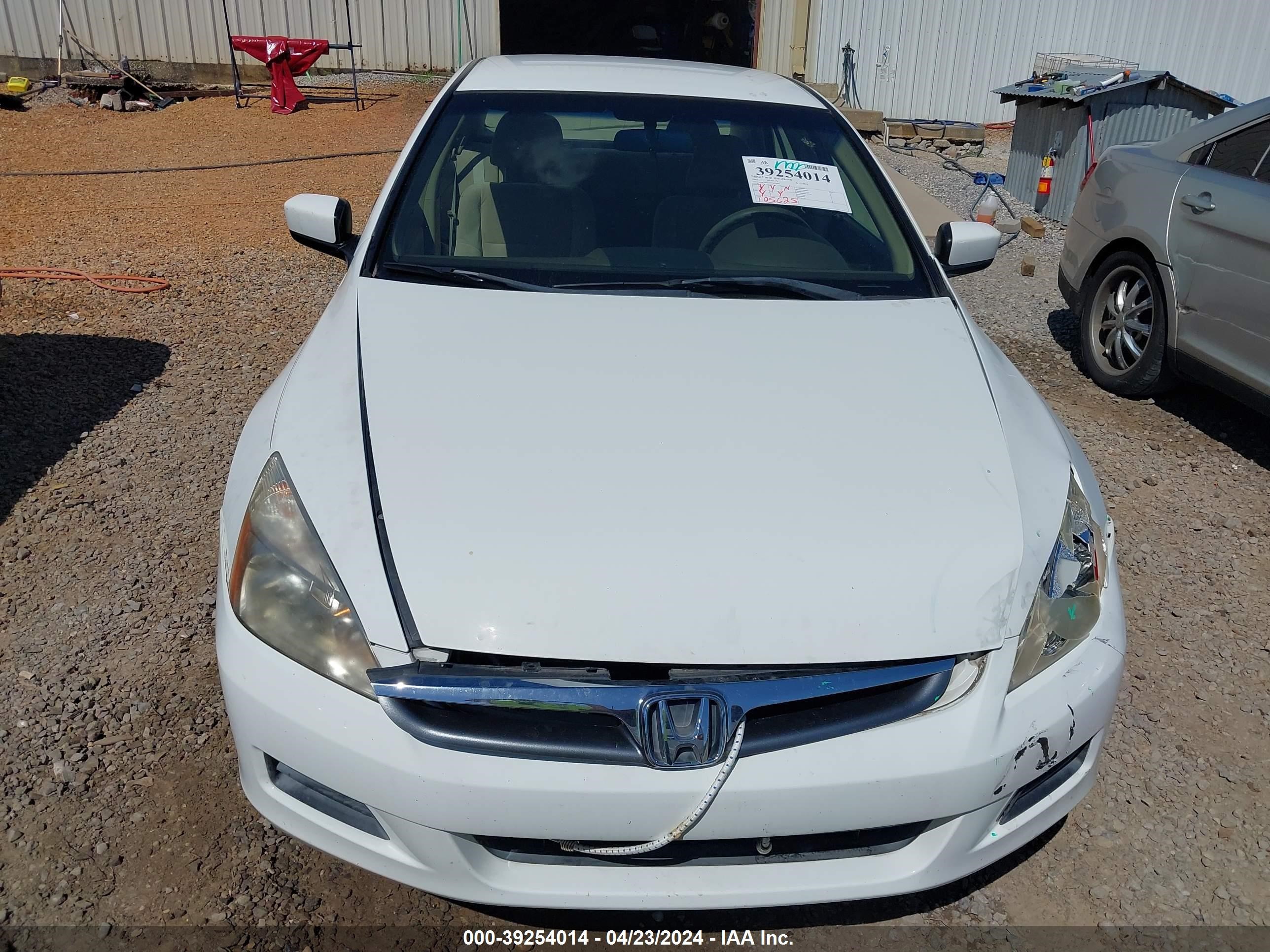 Photo 11 VIN: JHMCM56397C022084 - HONDA ACCORD 