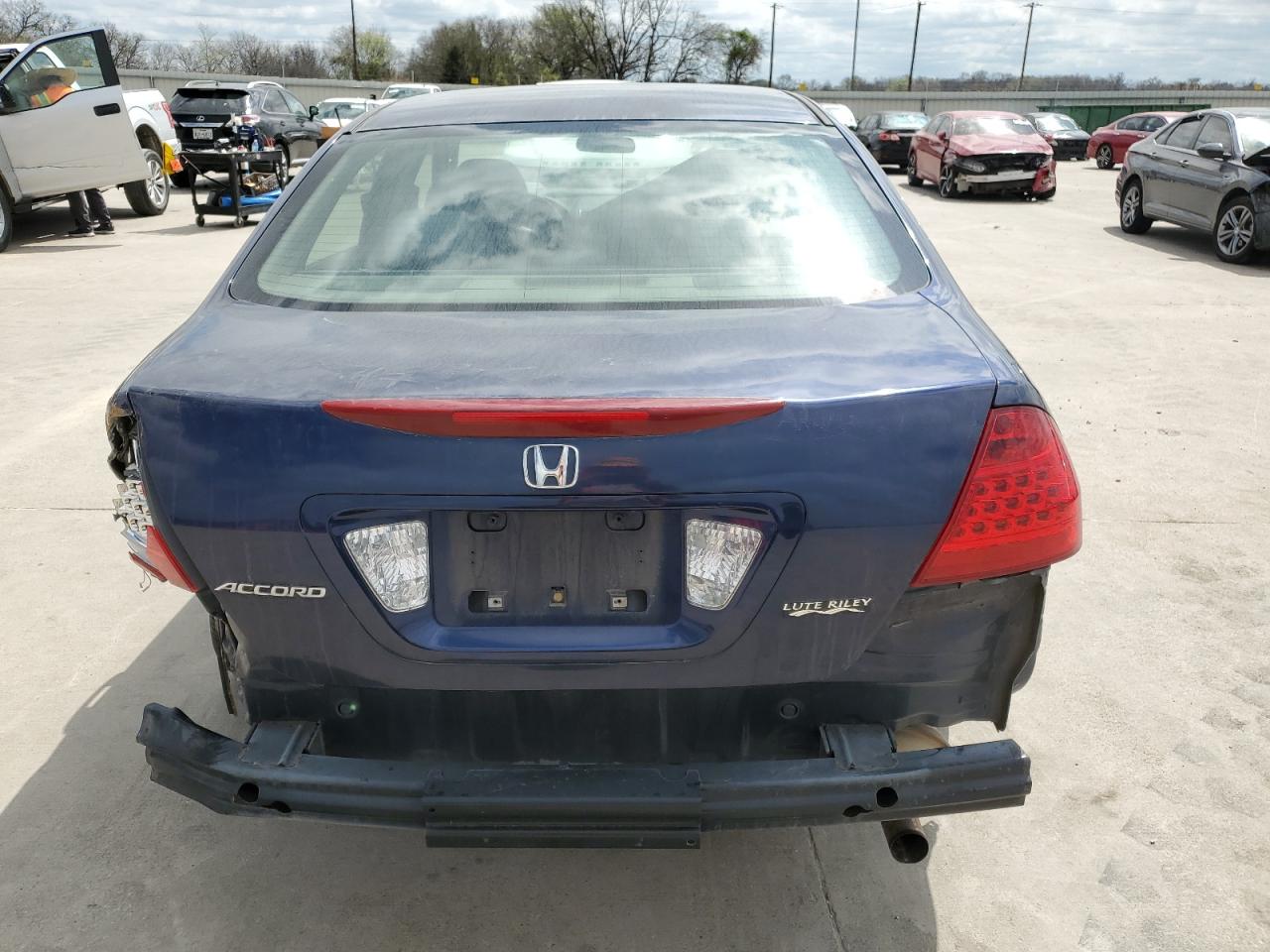 Photo 5 VIN: JHMCM563X7C016732 - HONDA ACCORD 