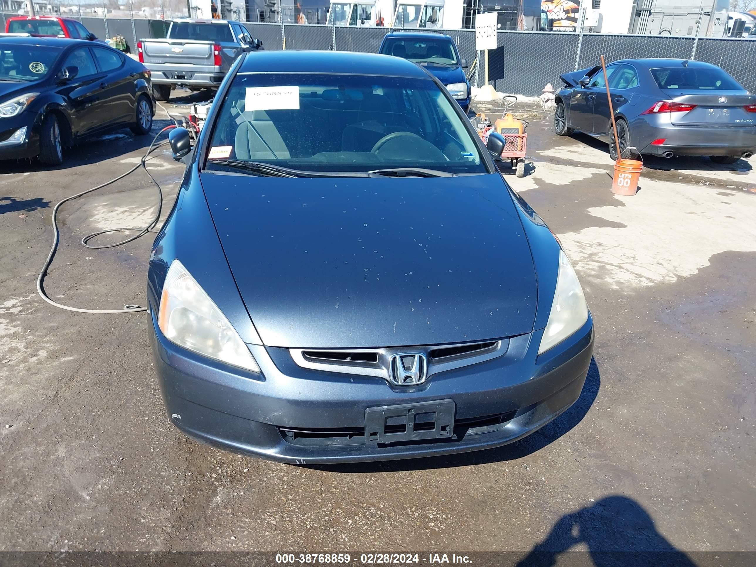 Photo 10 VIN: JHMCM56404C015934 - HONDA ACCORD 