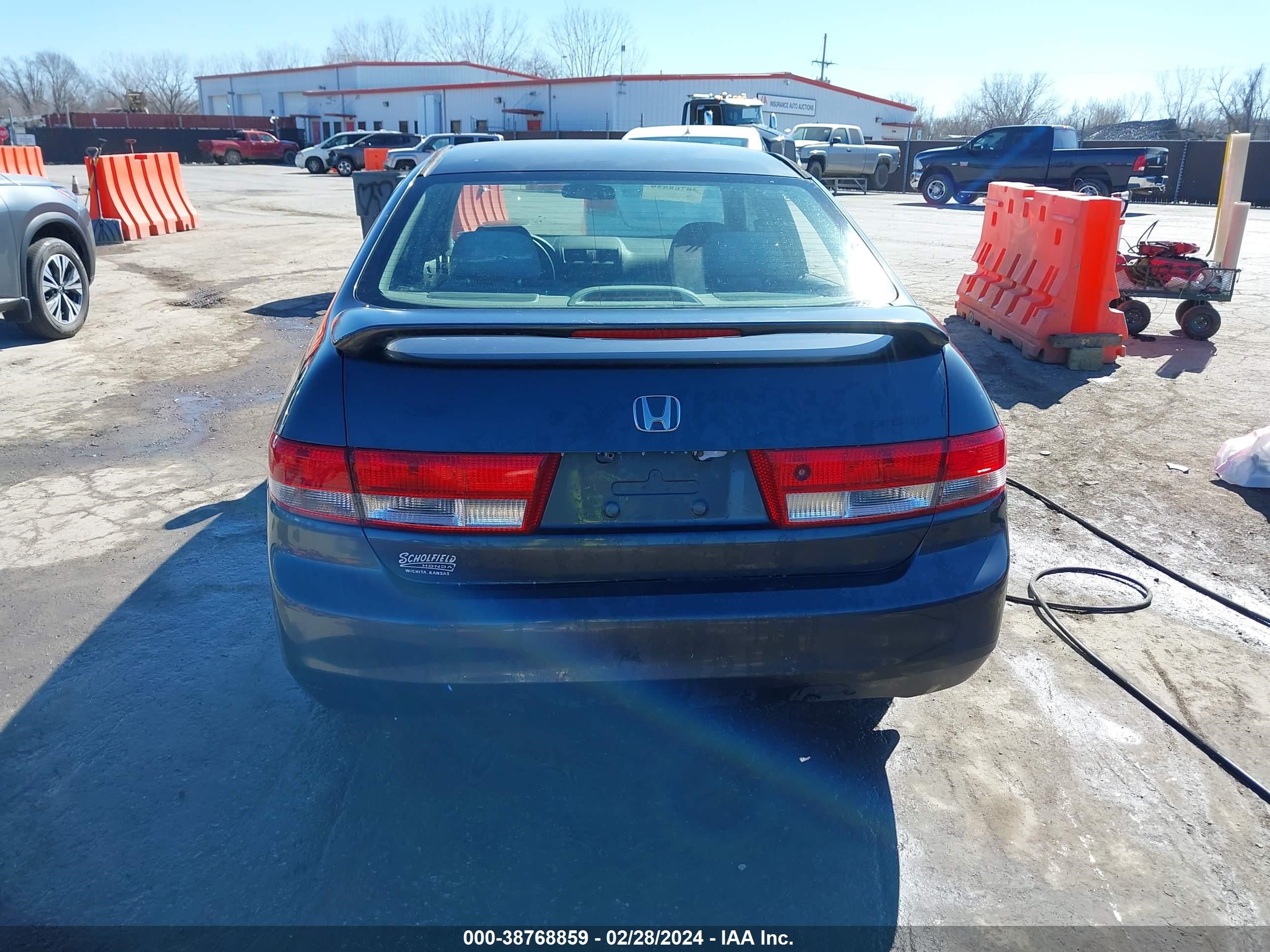 Photo 14 VIN: JHMCM56404C015934 - HONDA ACCORD 