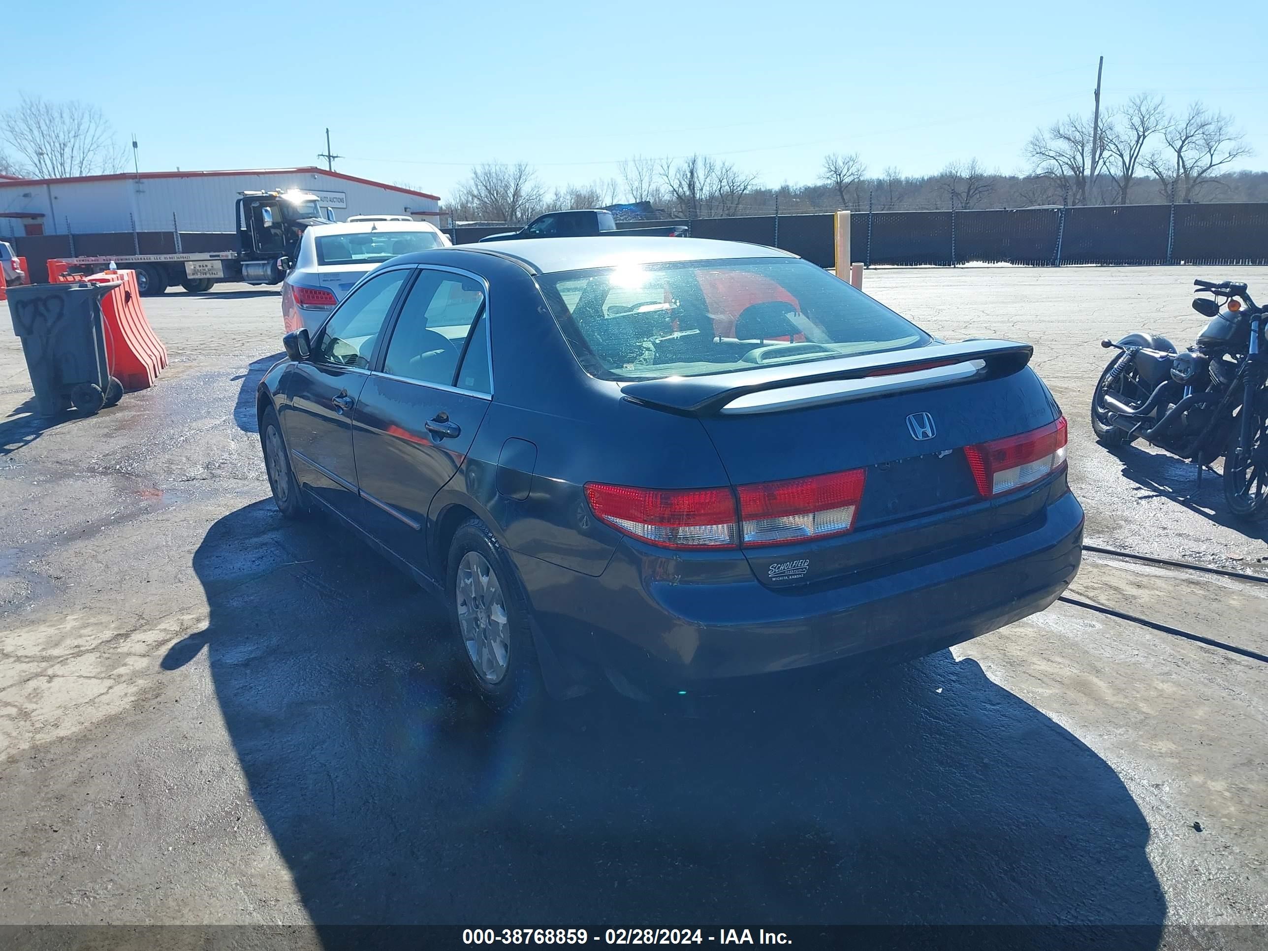 Photo 2 VIN: JHMCM56404C015934 - HONDA ACCORD 