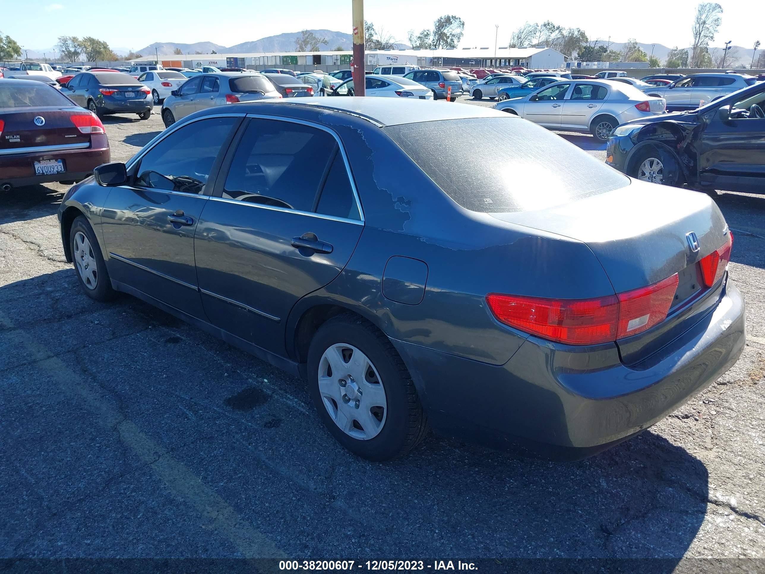 Photo 2 VIN: JHMCM56435C004363 - HONDA ACCORD 