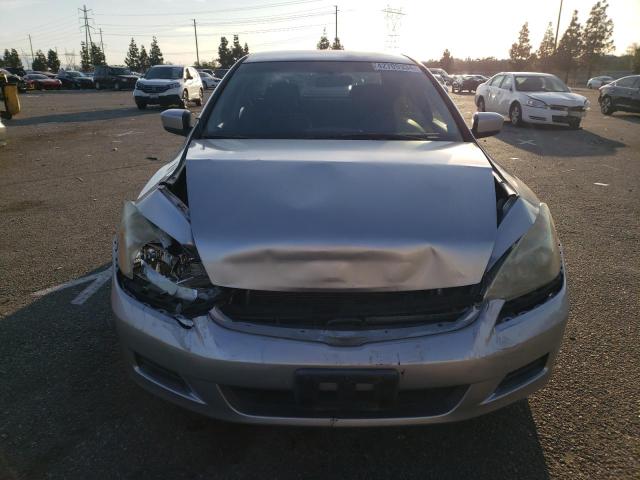 Photo 4 VIN: JHMCM56487C004734 - HONDA ACCORD 