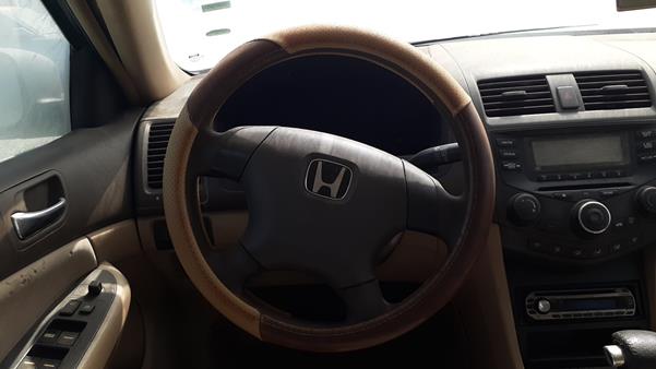 Photo 11 VIN: JHMCM56503C401941 - HONDA ACCORD 