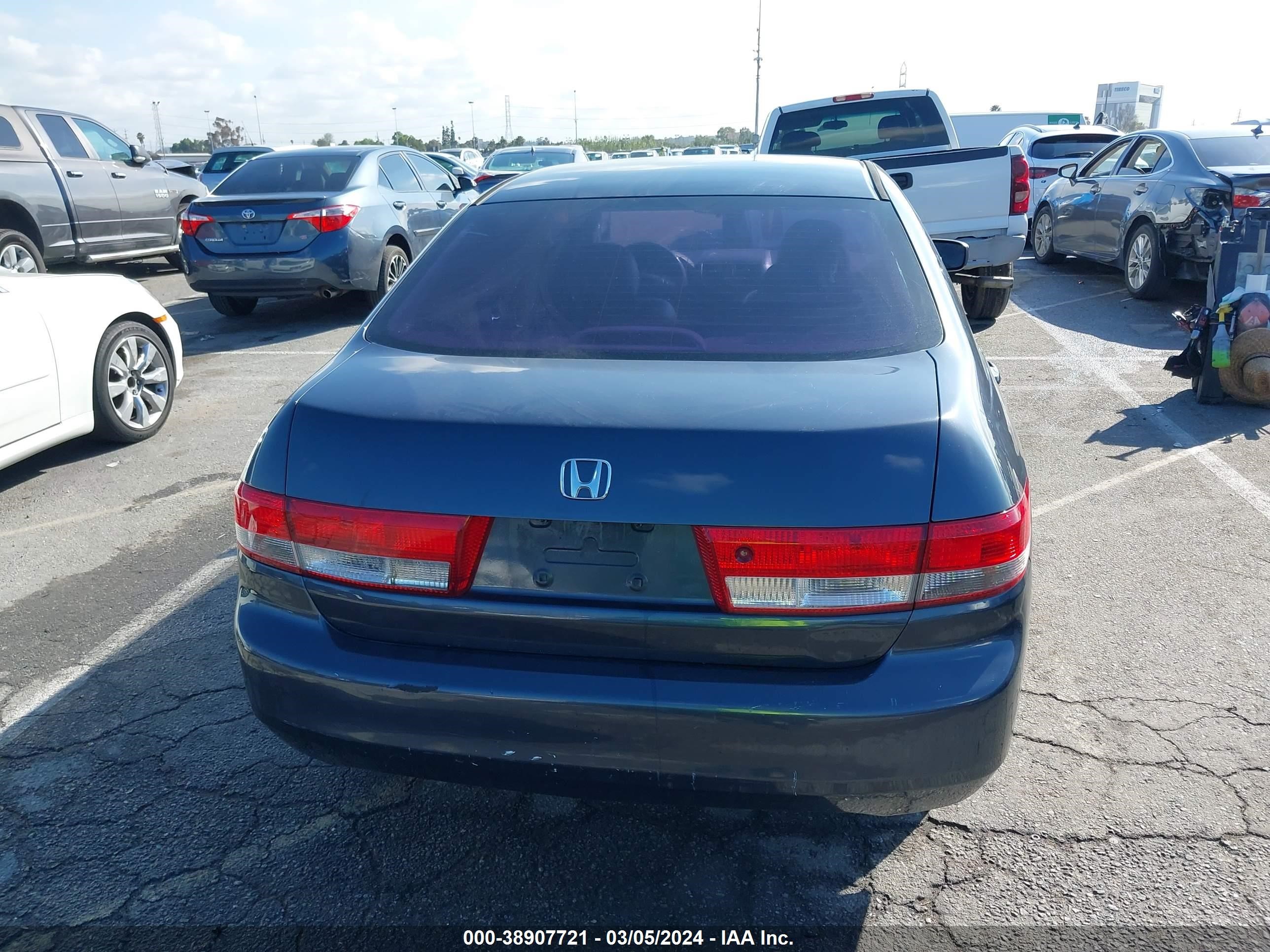 Photo 16 VIN: JHMCM56613C064706 - HONDA ACCORD 