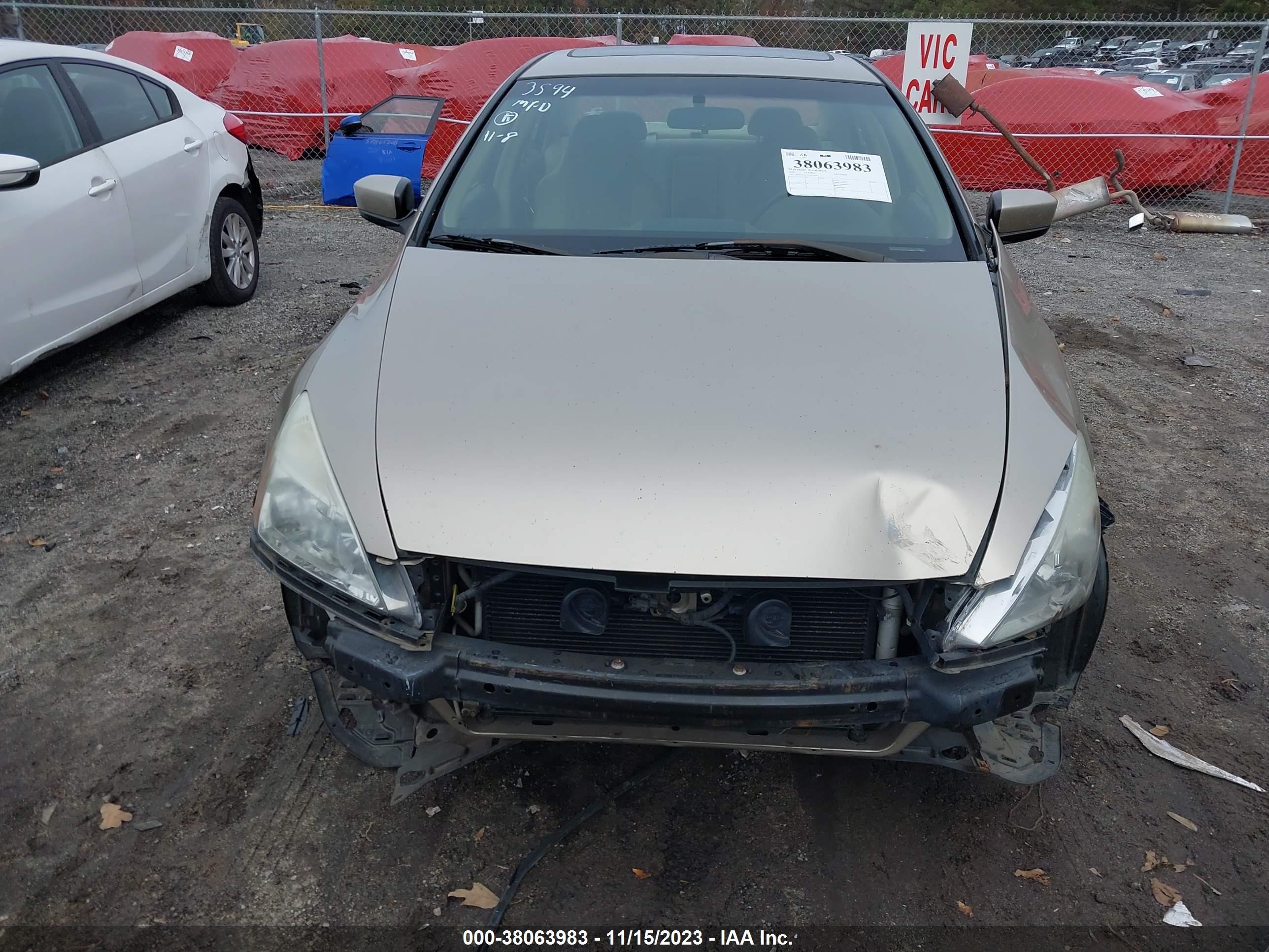 Photo 12 VIN: JHMCM56633C013594 - HONDA ACCORD 