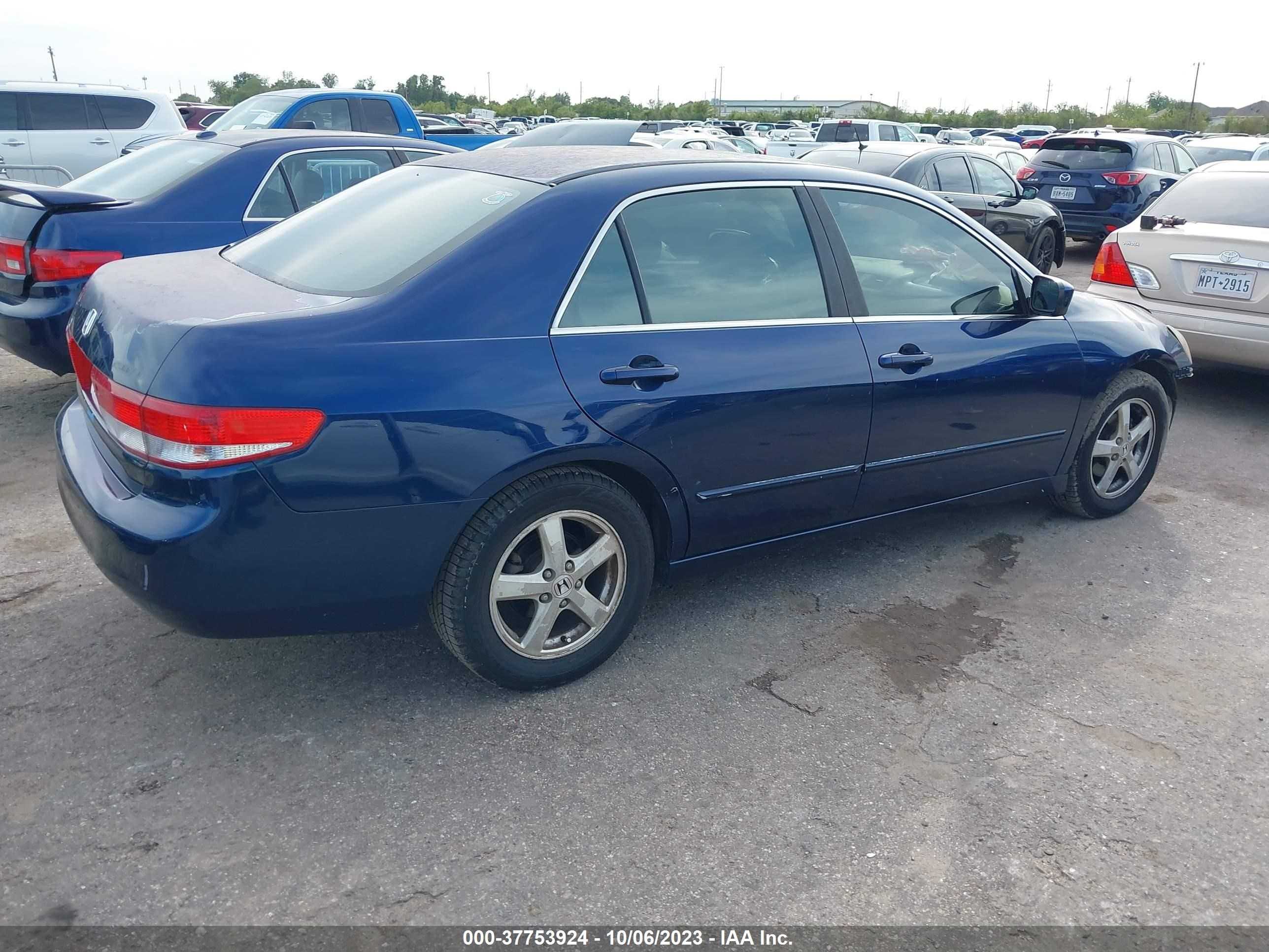 Photo 3 VIN: JHMCM56633C036955 - HONDA ACCORD 