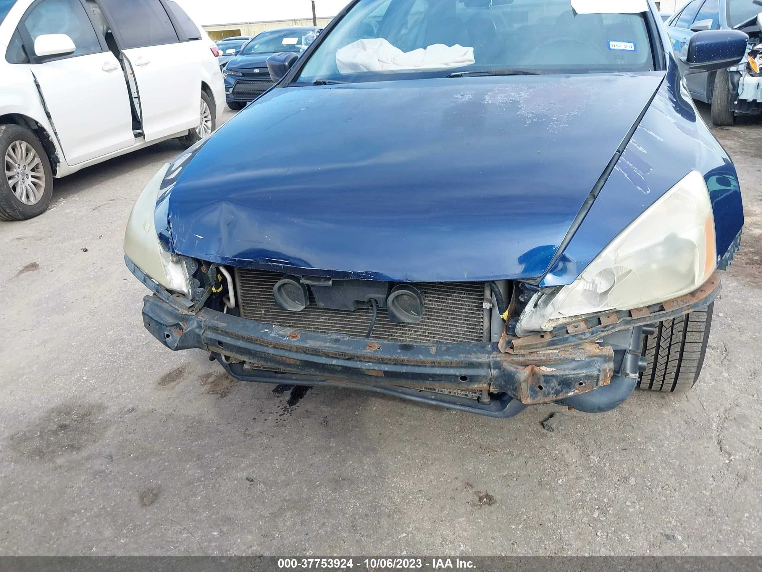 Photo 5 VIN: JHMCM56633C036955 - HONDA ACCORD 