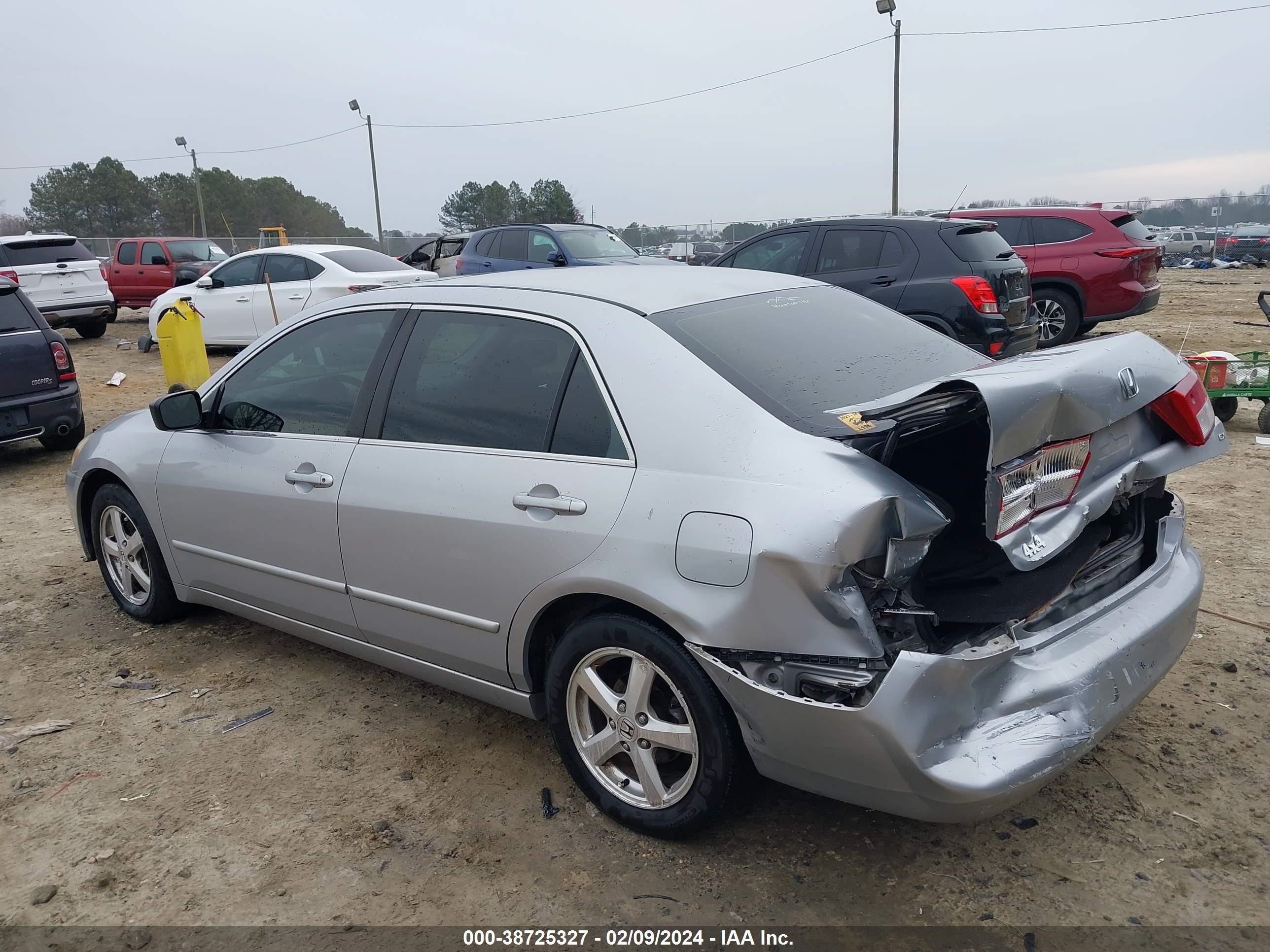 Photo 2 VIN: JHMCM56653C077250 - HONDA ACCORD 