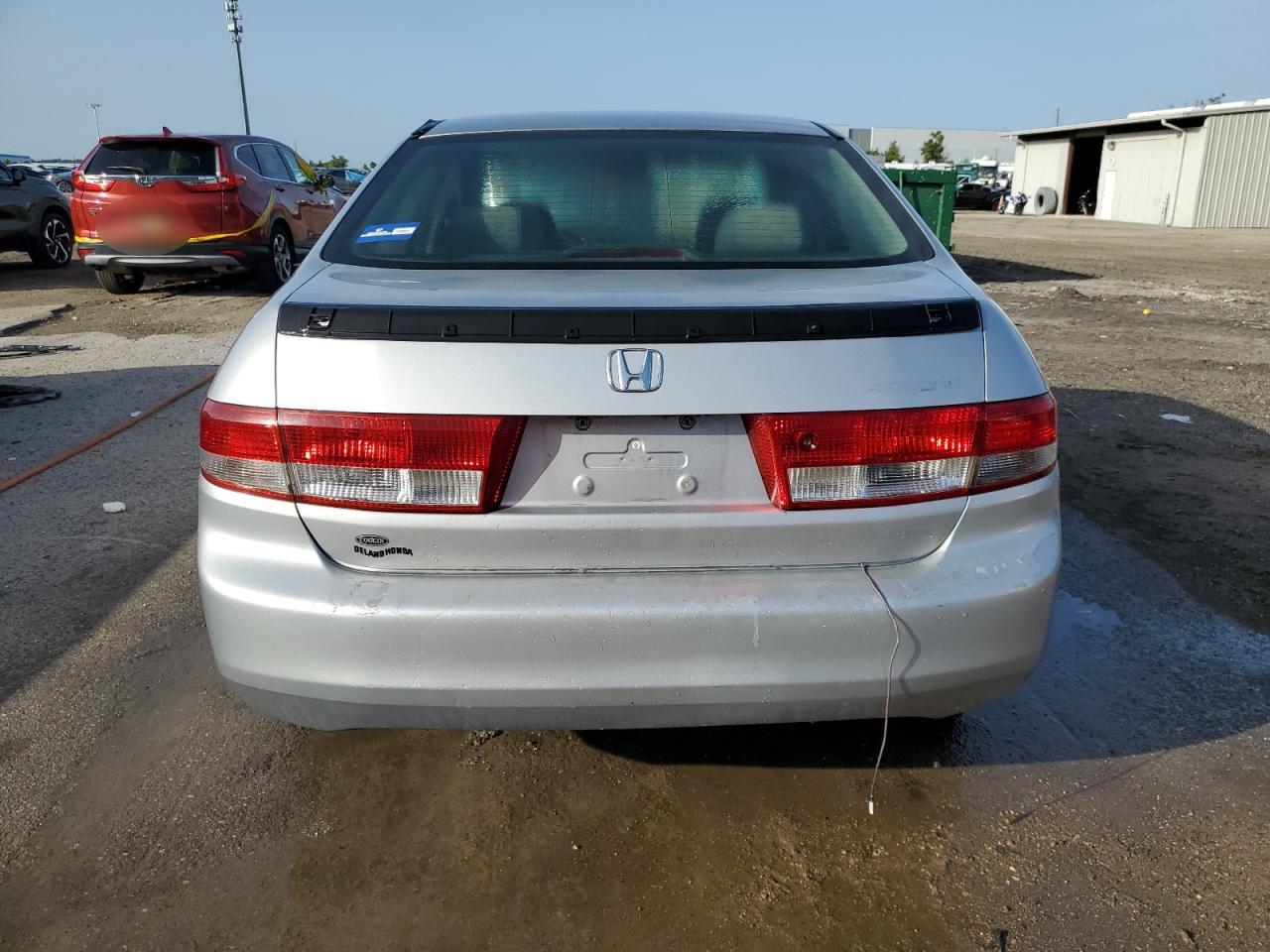 Photo 5 VIN: JHMCM56693C006553 - HONDA ACCORD 