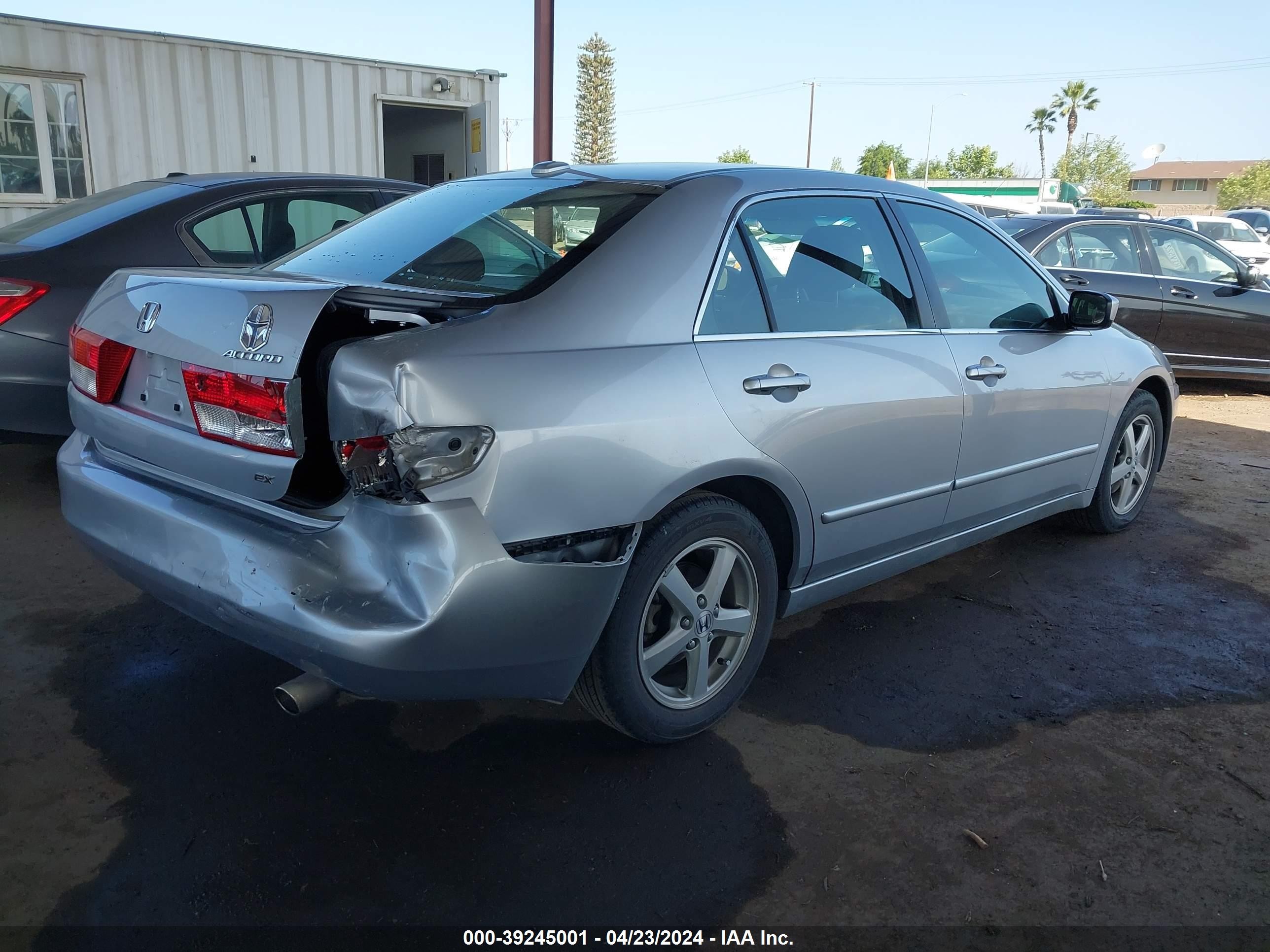 Photo 3 VIN: JHMCM56834C022377 - HONDA ACCORD 