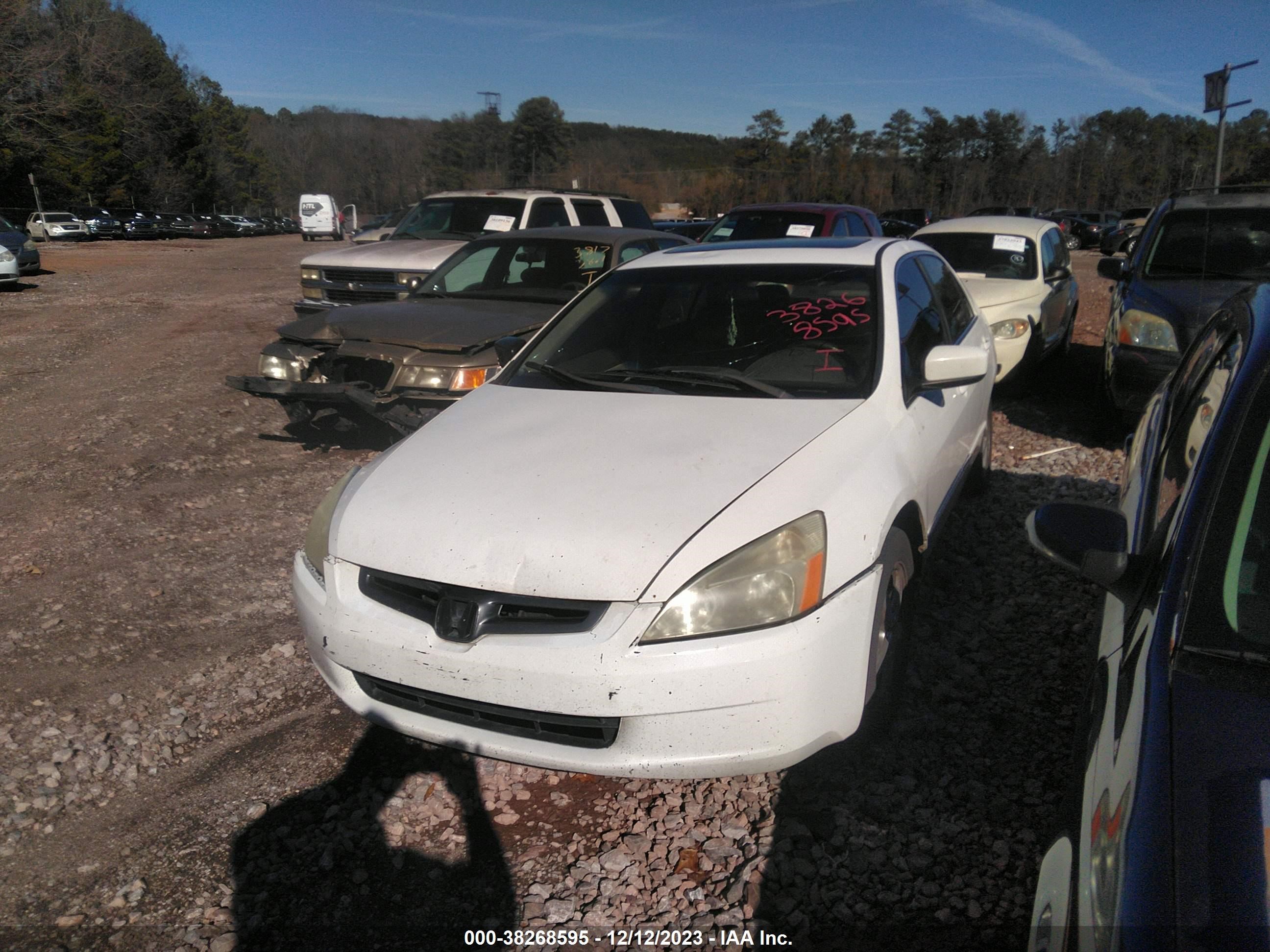 Photo 1 VIN: JHMCM56844C011081 - HONDA ACCORD 