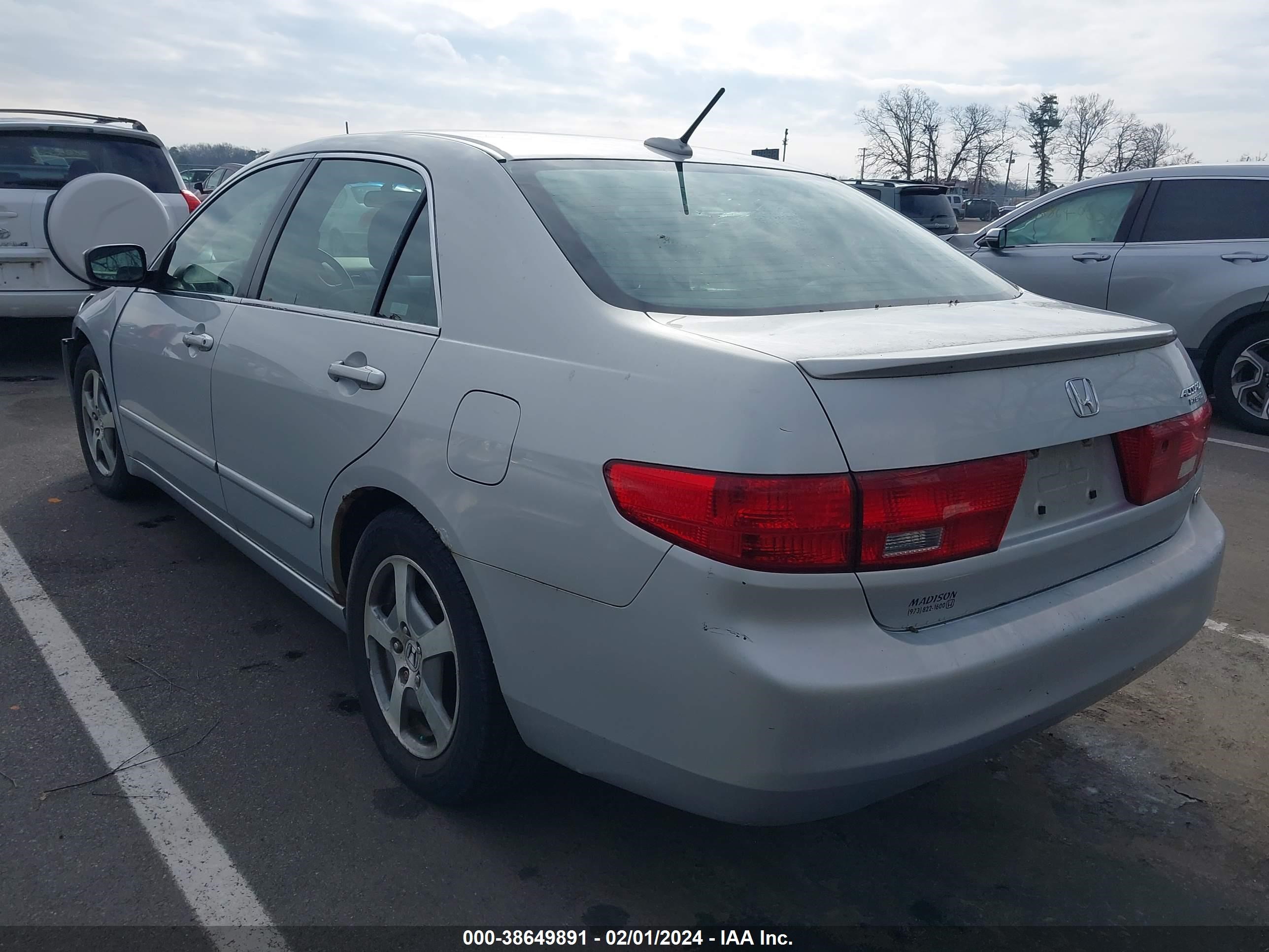 Photo 2 VIN: JHMCN36425C005697 - HONDA ACCORD 