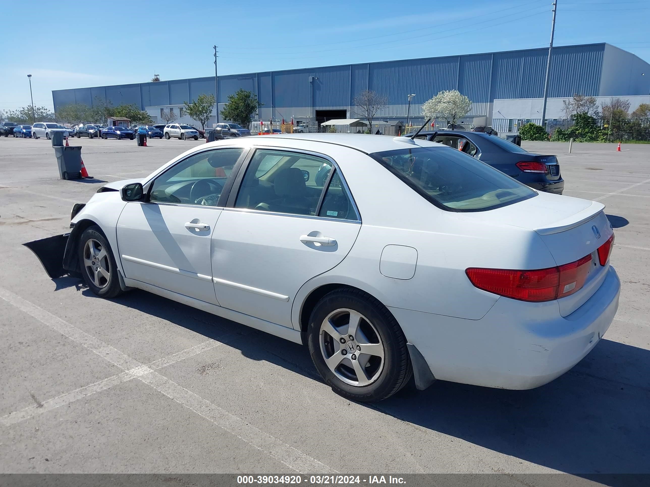 Photo 2 VIN: JHMCN36465C017657 - HONDA ACCORD 