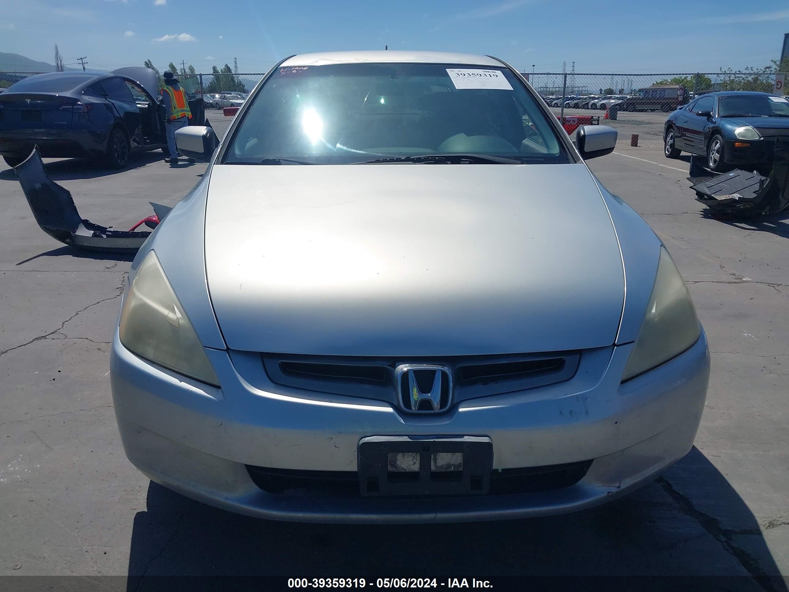 Photo 12 VIN: JHMCN36485C004389 - HONDA ACCORD 