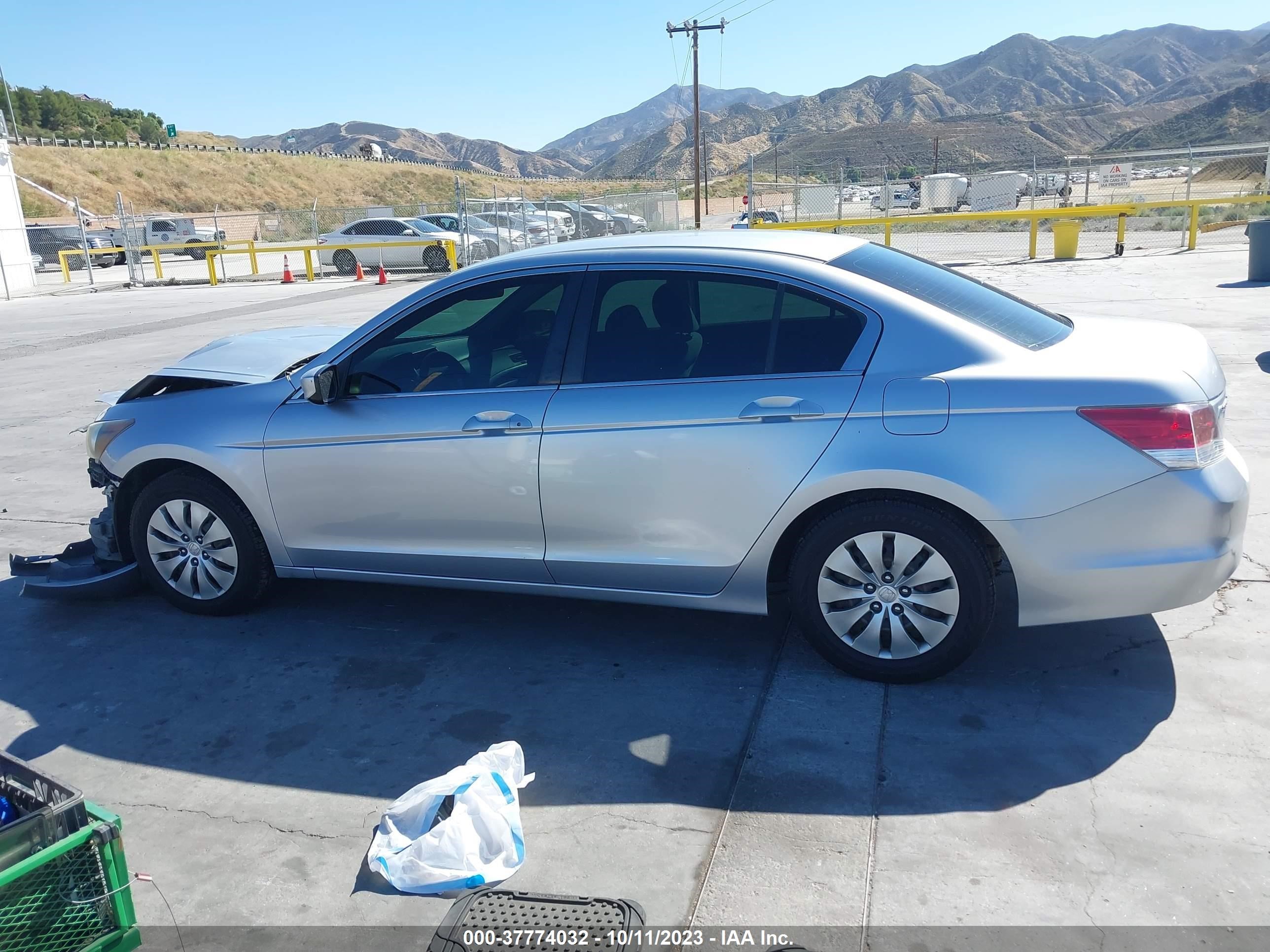 Photo 13 VIN: JHMCP26339C006195 - HONDA ACCORD 