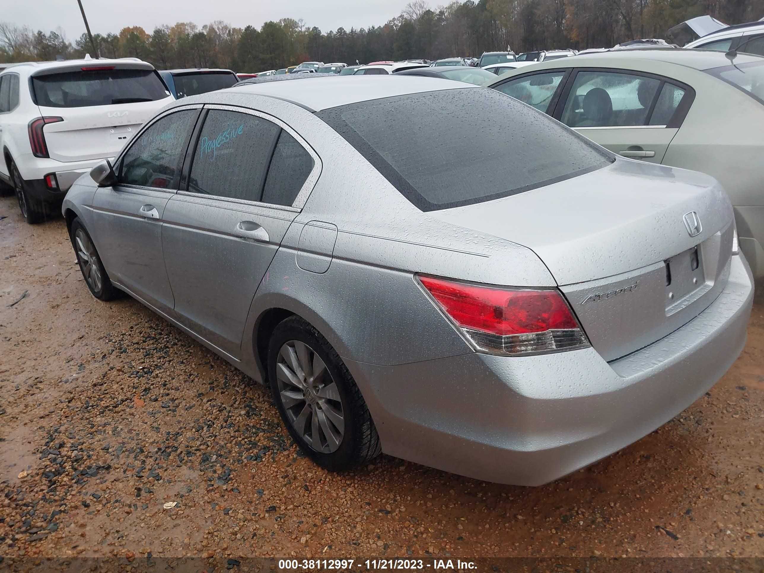 Photo 2 VIN: JHMCP26368C026021 - HONDA ACCORD 