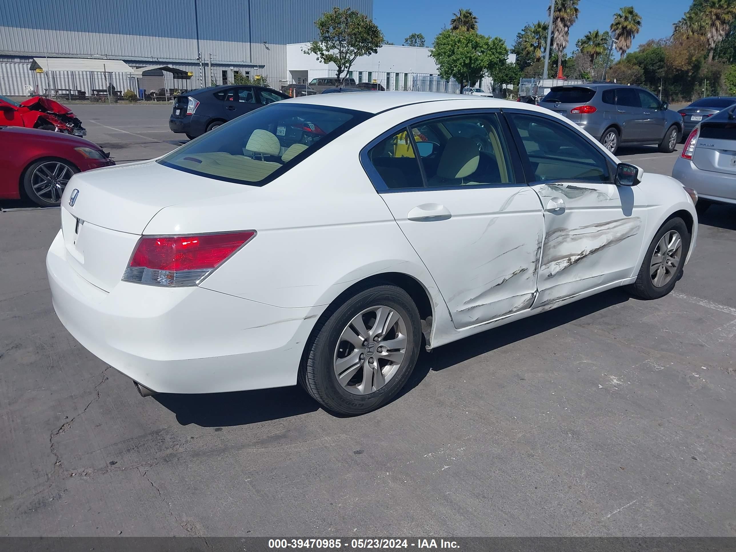 Photo 3 VIN: JHMCP26449C017179 - HONDA ACCORD 