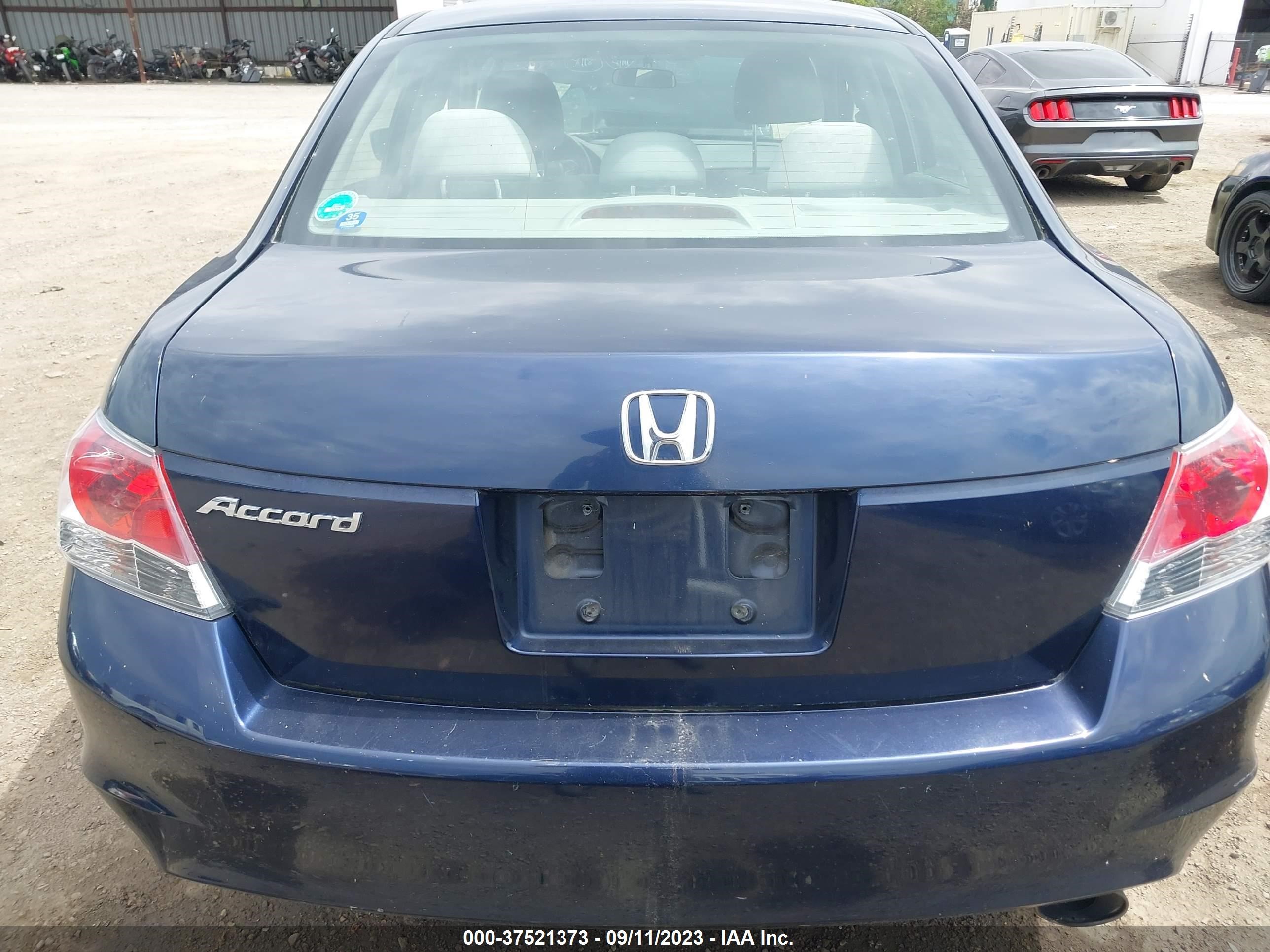 Photo 16 VIN: JHMCP26498C040293 - HONDA ACCORD 